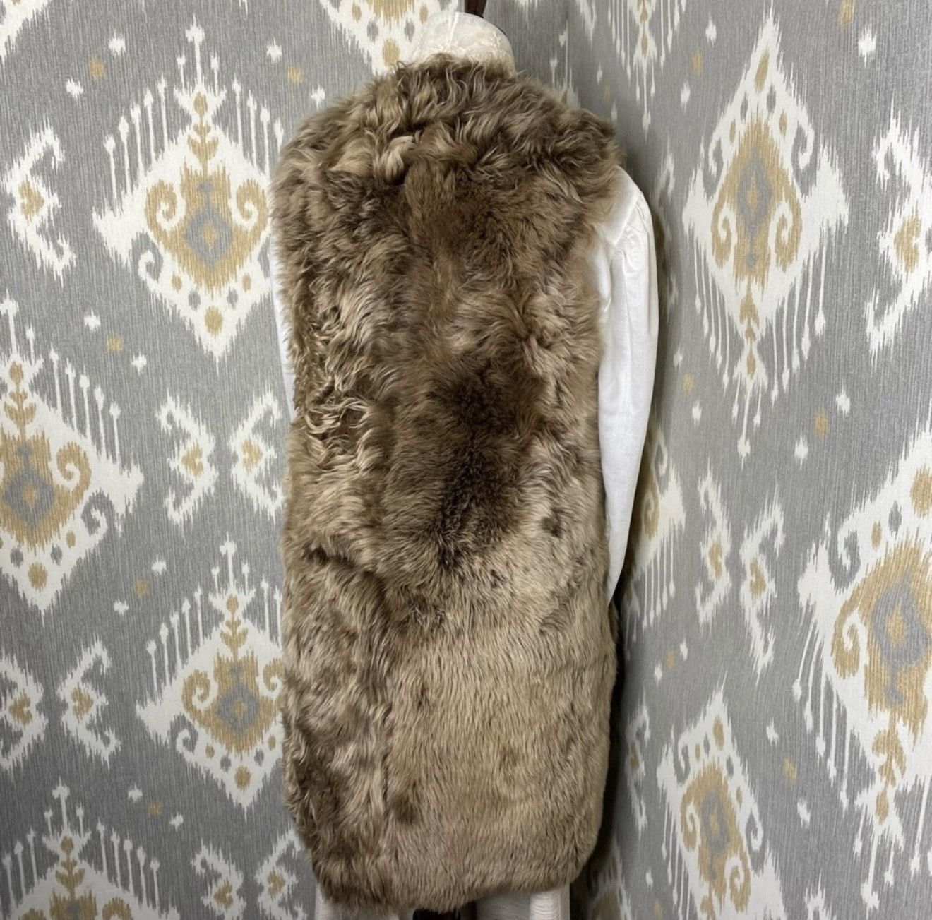 Ralph Lauren Ralph Lauren Fall/Winter '11 Lamb Shearling Vest Size S / US 4 / IT 40 - 7 Thumbnail