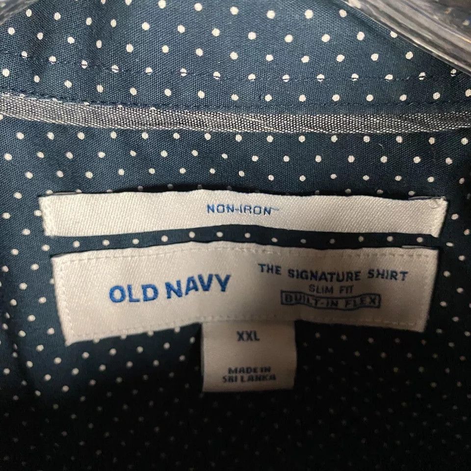 Old Navy Old Navy The Signature Shirt Men's XXL Slim Fit Button Up Size US XXL / EU 58 / 5 - 2 Thumbnail