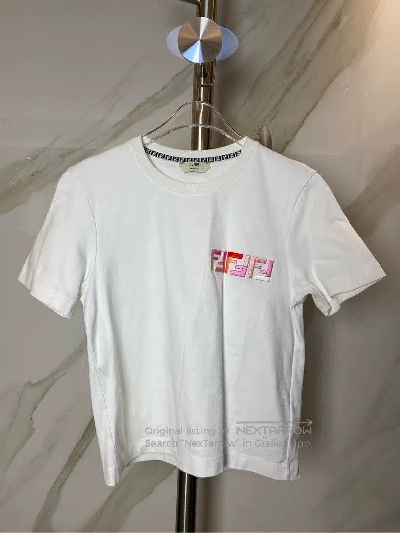 Fendi Fendi Pink letter logo short sleeve Size XS / US 0-2 / IT 36-38 - 1 Thumbnail