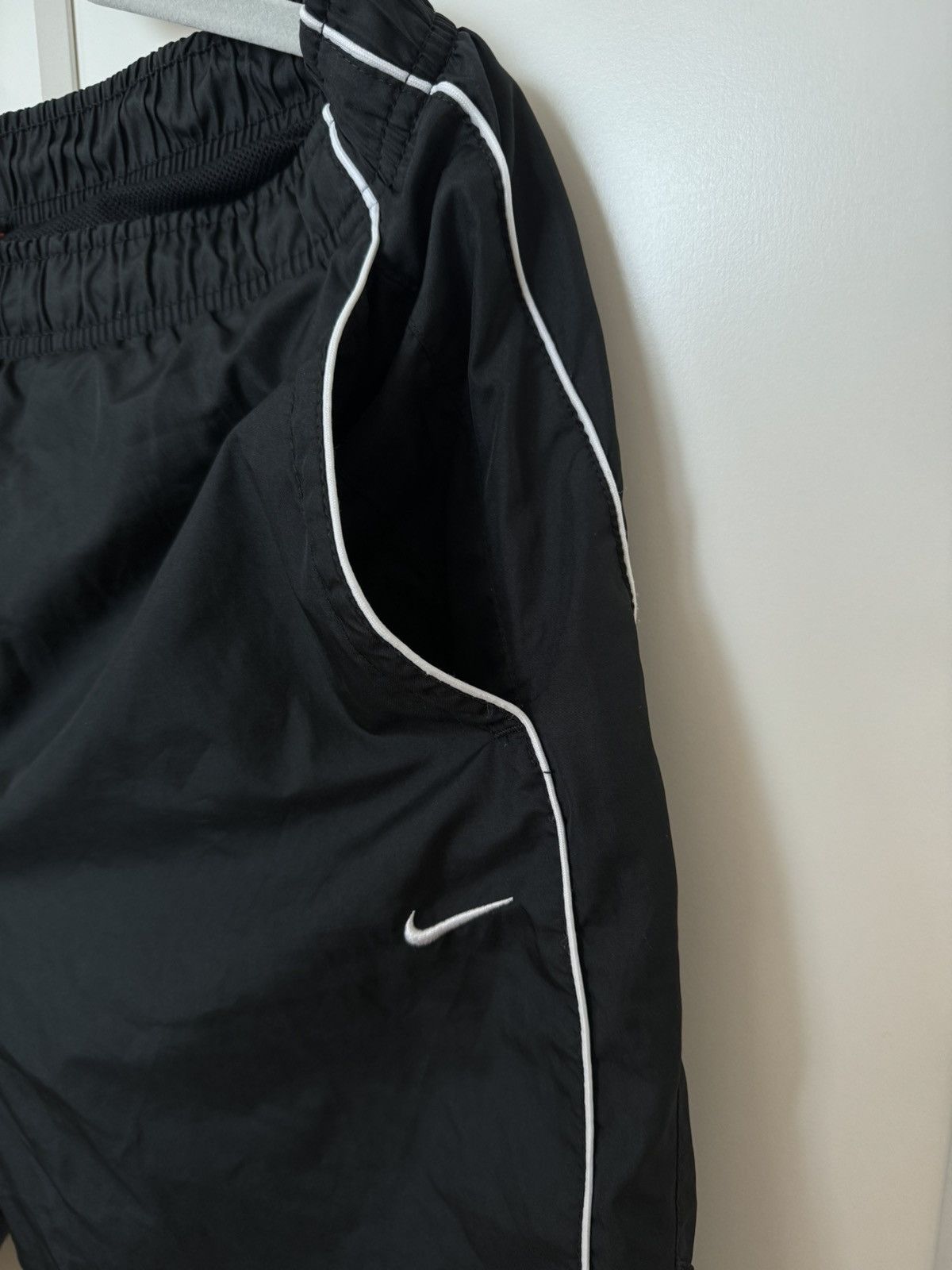 Nike Nike vintage shorts 90s 00s y2k hype Size US 34 / EU 50 - 4 Thumbnail