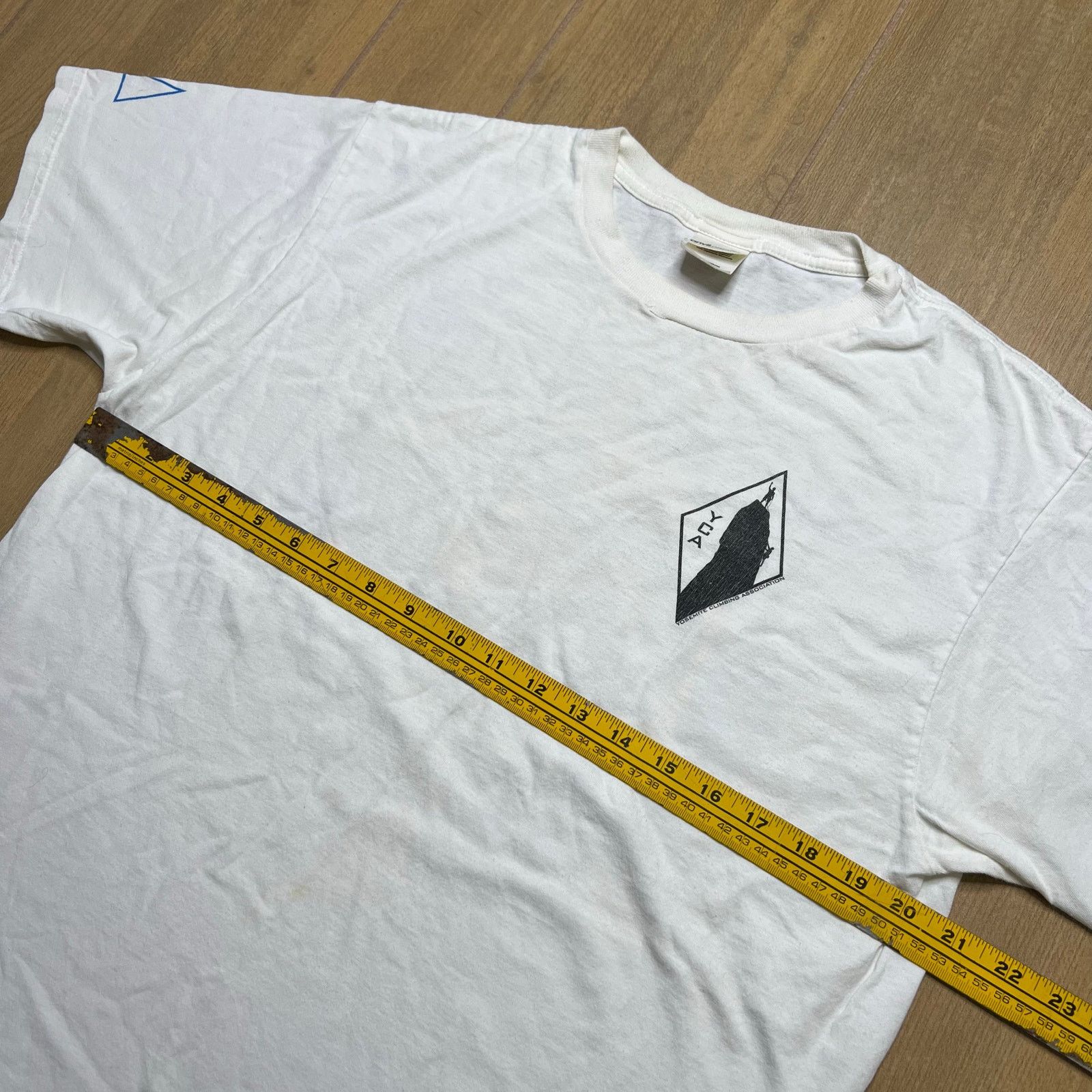 Anvil Vintage t-shirt Sz L Yosemite Facelift organic cotton Size US L / EU 52-54 / 3 - 7 Thumbnail