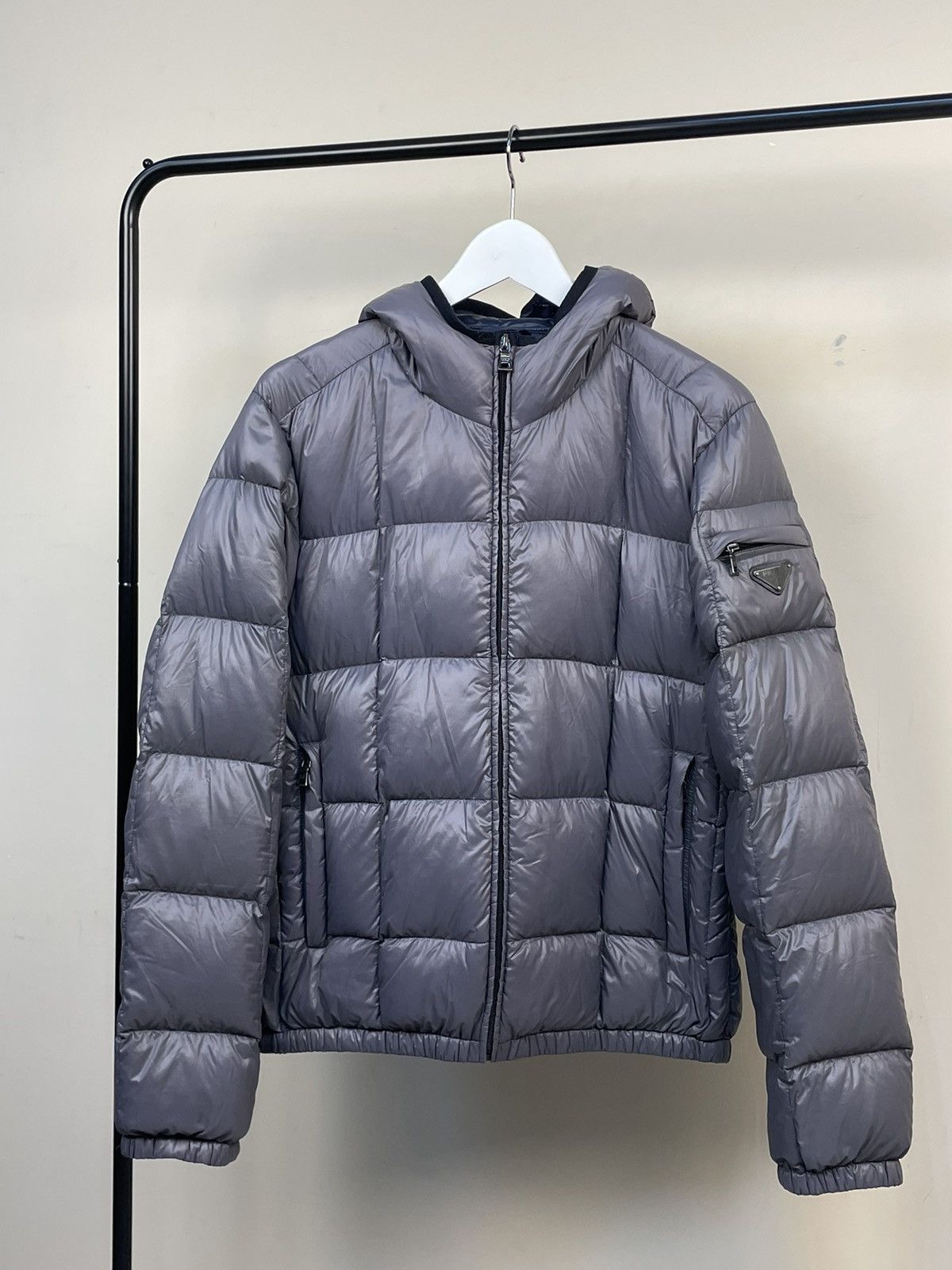 Image of Prada Nylon Metal Hooded Puffer Jacket in Grey, Men's (Size Small)