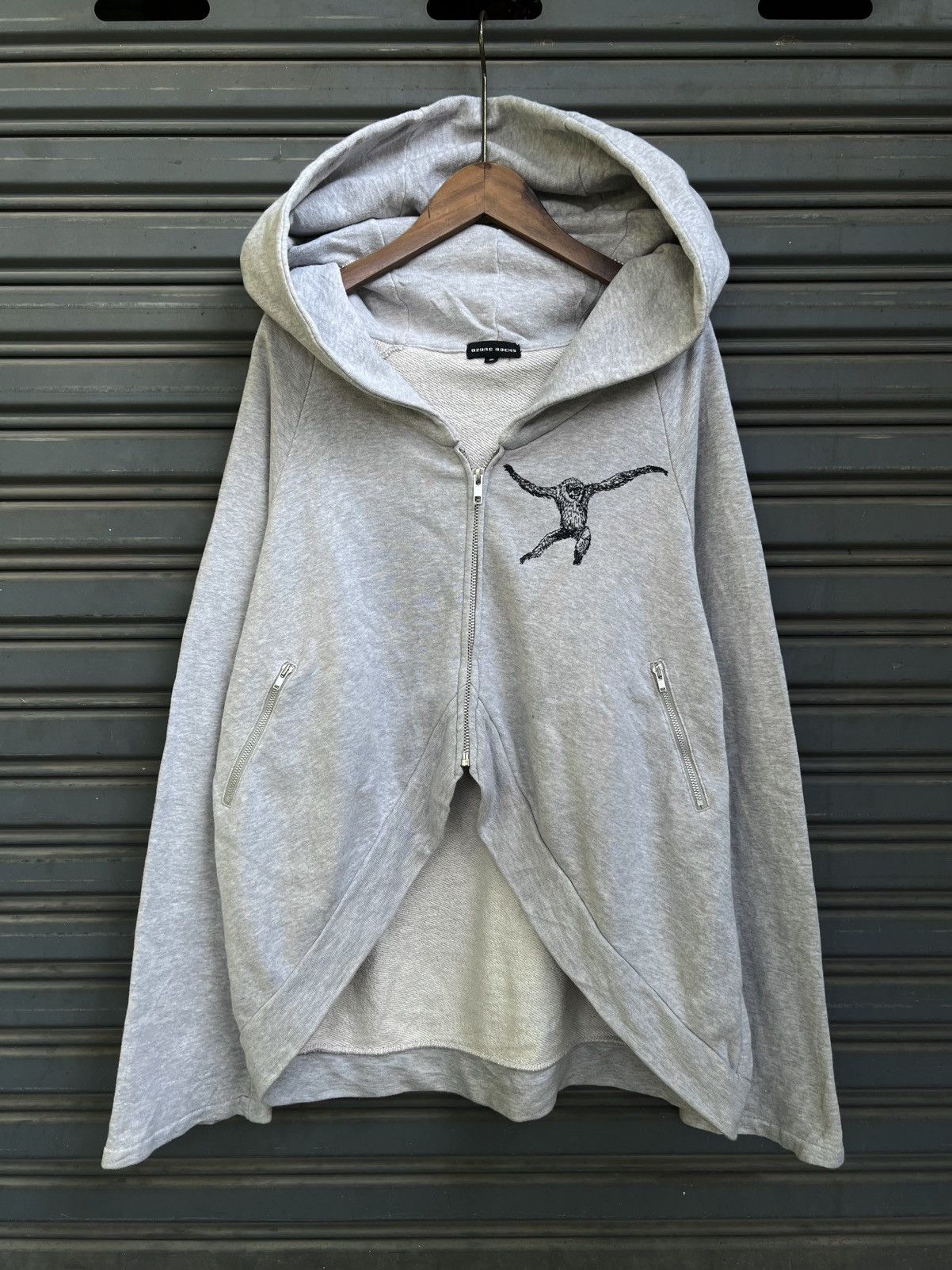 Hysteric Glamour 90s Hysteric Glamour Ozone Rocks Monkey Embroidery Hoodie Size US M / EU 48-50 / 2 - 1 Thumbnail
