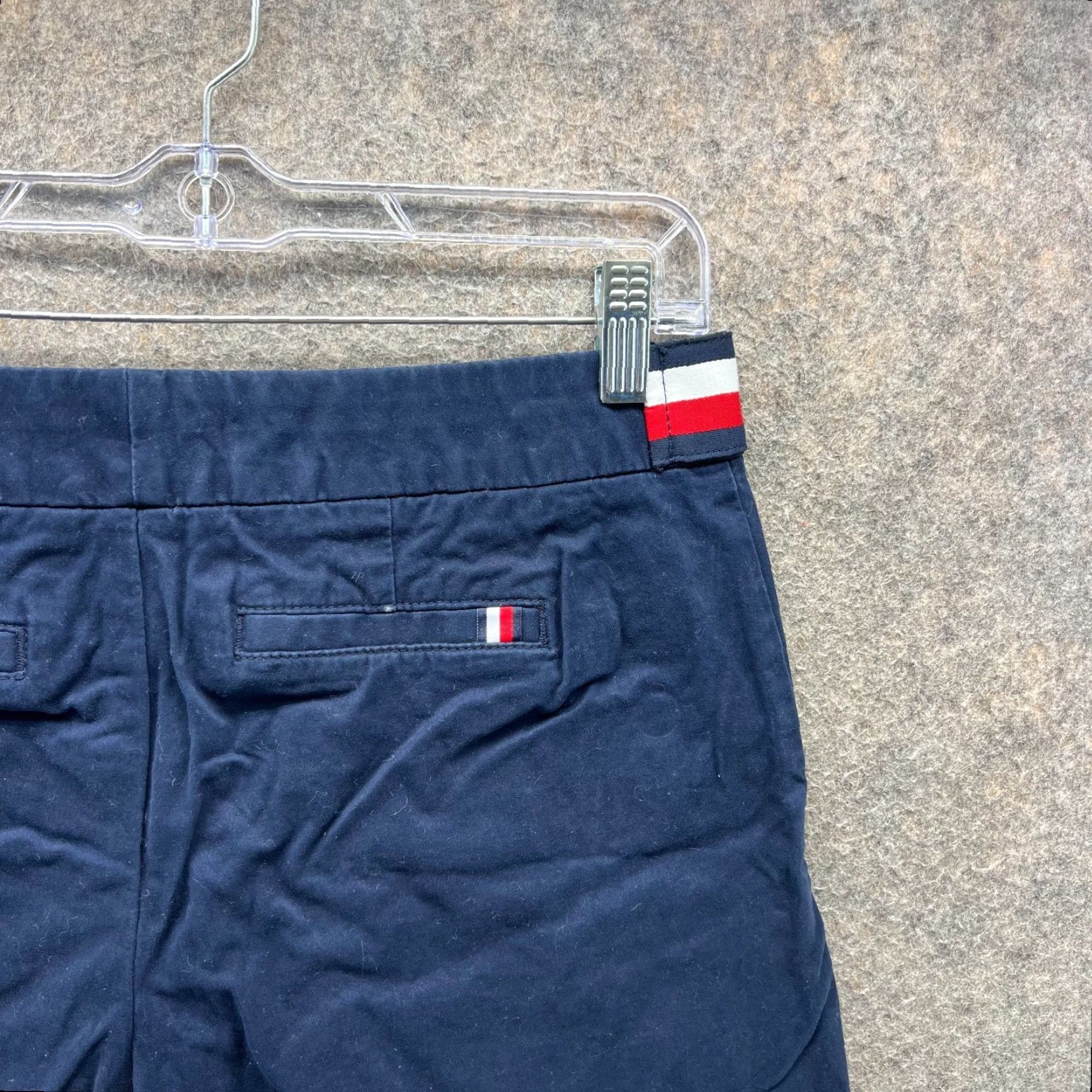 Tommy Hilfiger Tommy Hilfiger Shorts Womens 4 Blue Navy Red Chino Flat Front Classic Canvas Logo Pockets Summer Casual Mens? (Note: Gender at end) Size 27" / US 4 / IT 40 - 5 Thumbnail