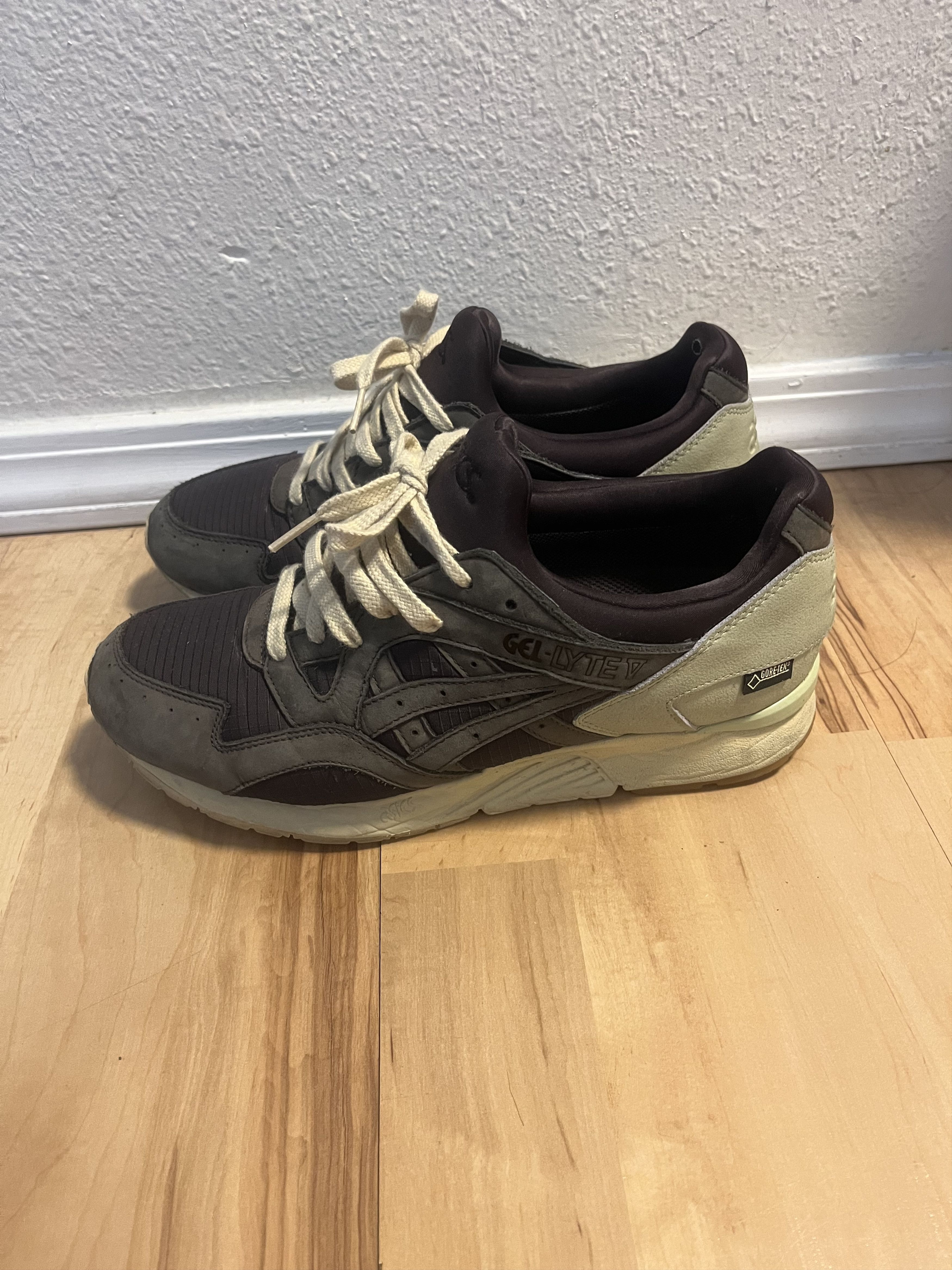 Asics Asics x Saint Alfred Gel Lyte V After Dark Gore-Tex Size US 9 / EU 42 - 6 Thumbnail