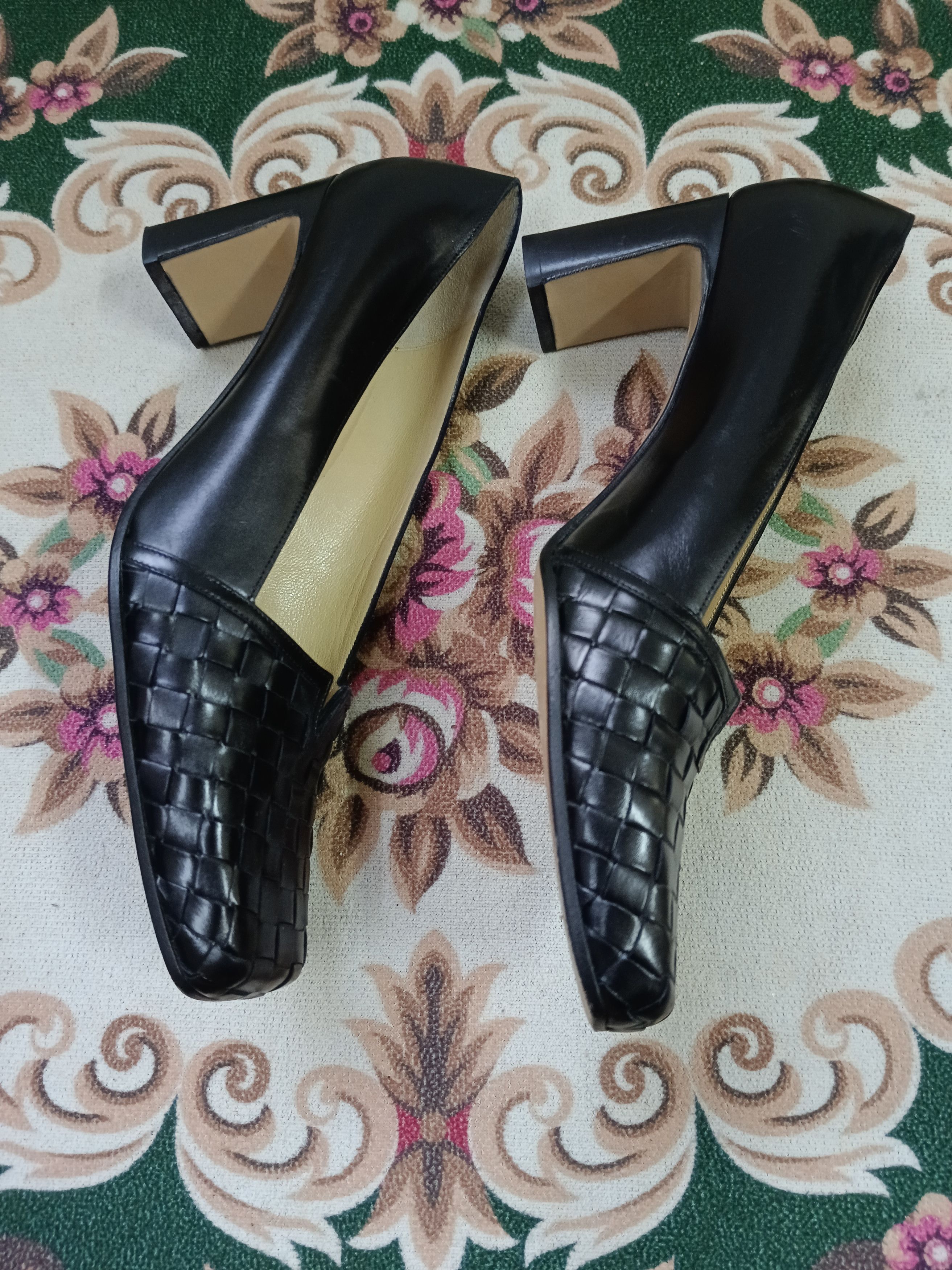 Bottega Veneta BOTTEGA VANETTA WOVEN LEATHER PUMP Size US 7 / IT 37 - 4 Thumbnail