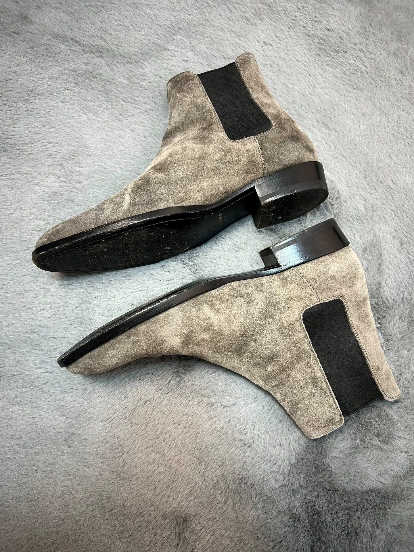 Saint Laurent Paris Authentic Saint Laurent SLP Fall/Winter 2017 Chelsea Boots Size US 8 / EU 41 - 3 Thumbnail
