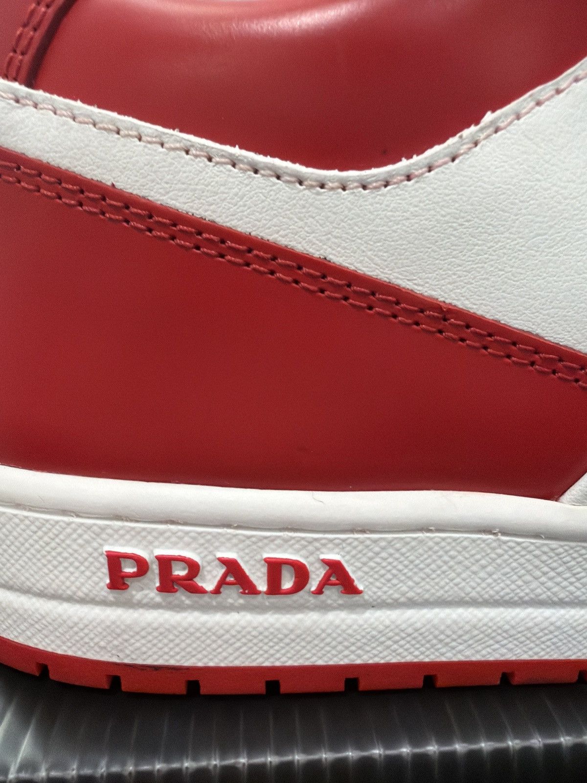 Prada Prada Downtown Red/White Size 9 -Excellent Condition Size US 9 / EU 42 - 7 Thumbnail