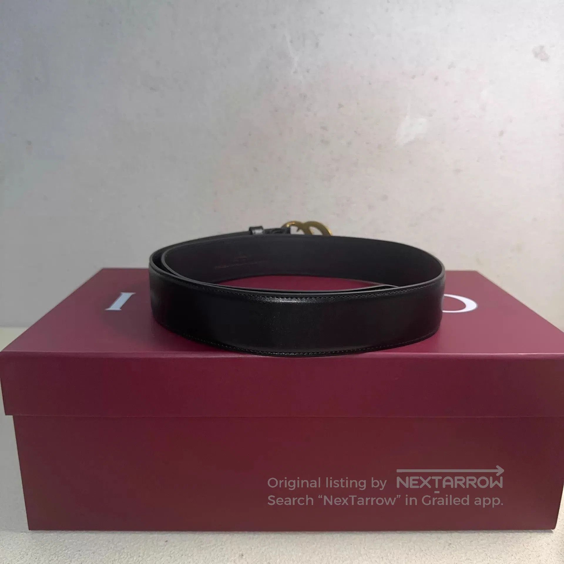 Gucci Black Leather Belt with Gold Interlocking Buckle. Size ONE SIZE - 2 Thumbnail
