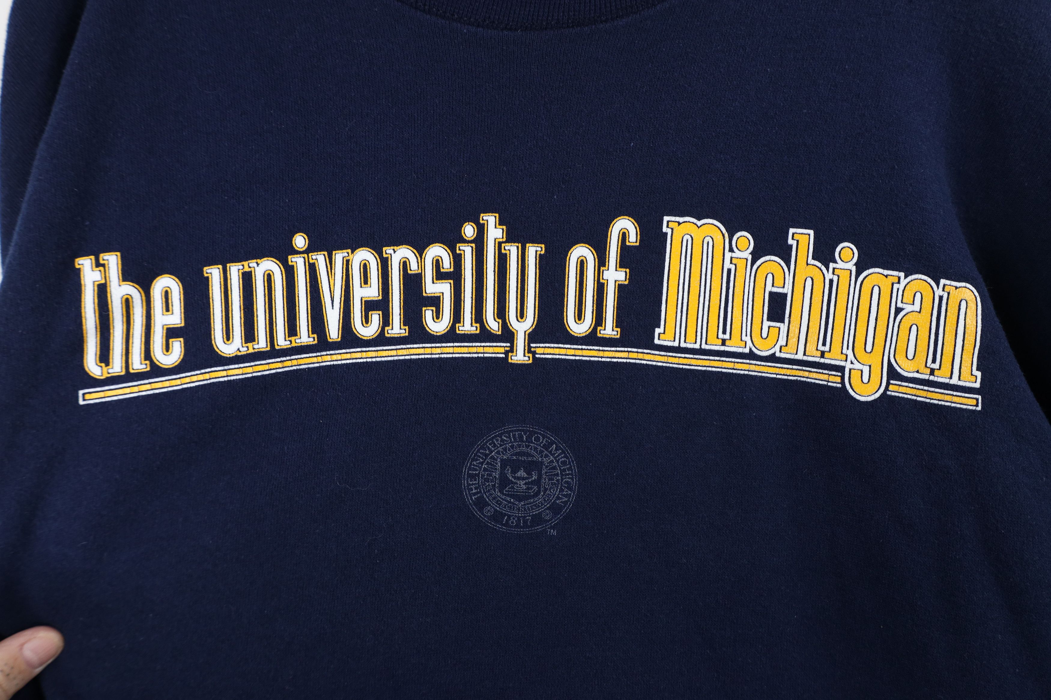 Vintage Vintage 90s Spell Out University of Michigan Sweatshirt USA Size US L / EU 52-54 / 3 - 4 Thumbnail