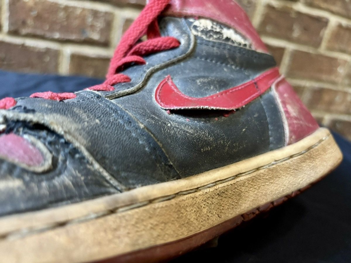 Nike 1985 Jordan 1 Bred 9 1/2 Size US 9.5 / EU 42-43 - 12 Thumbnail
