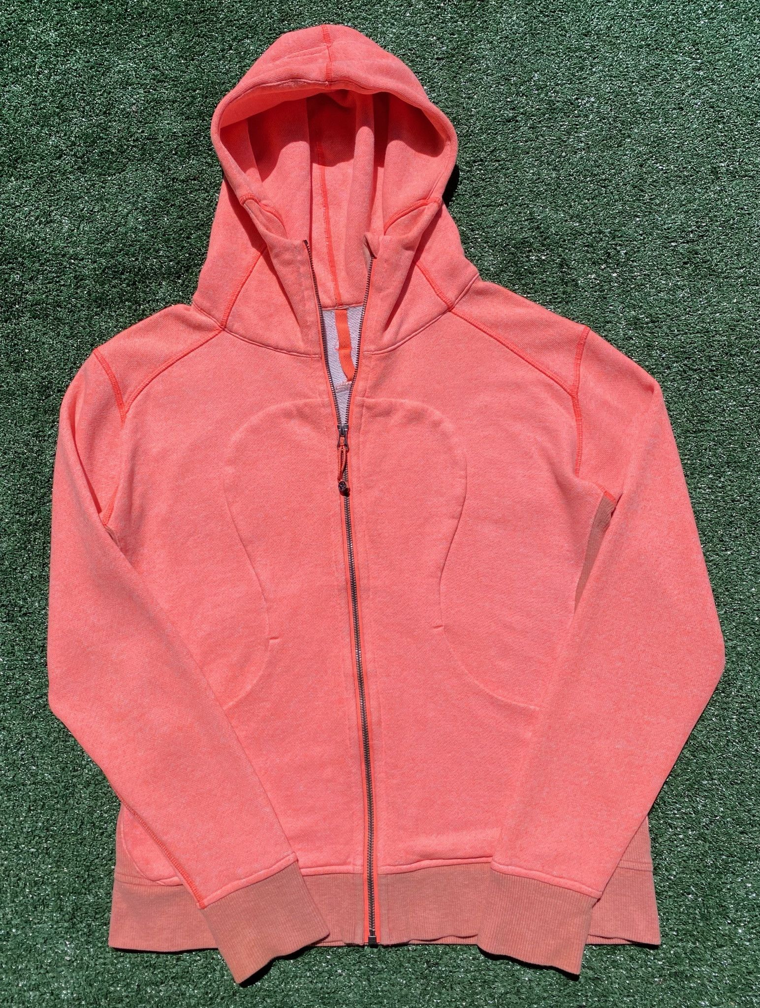 Lululemon Lululemon On The Daily Coral Orange Hoodie Jacket 10 Size L / US 10 / IT 46 - 1 Thumbnail
