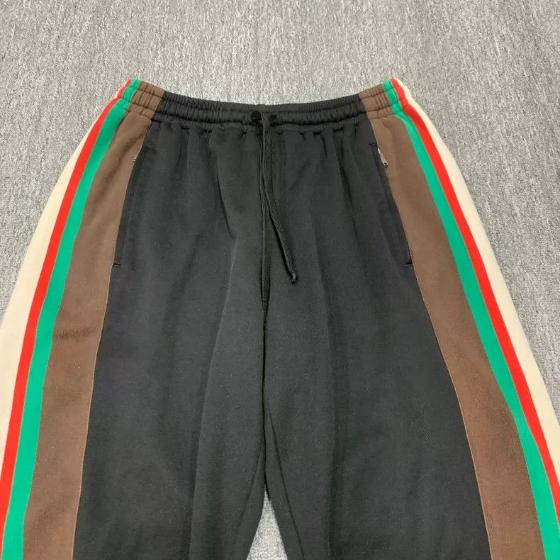 Gucci Gucci Size XS Side red and green striped trousers sweatpant Size US 30 / EU 46 - 5 Thumbnail