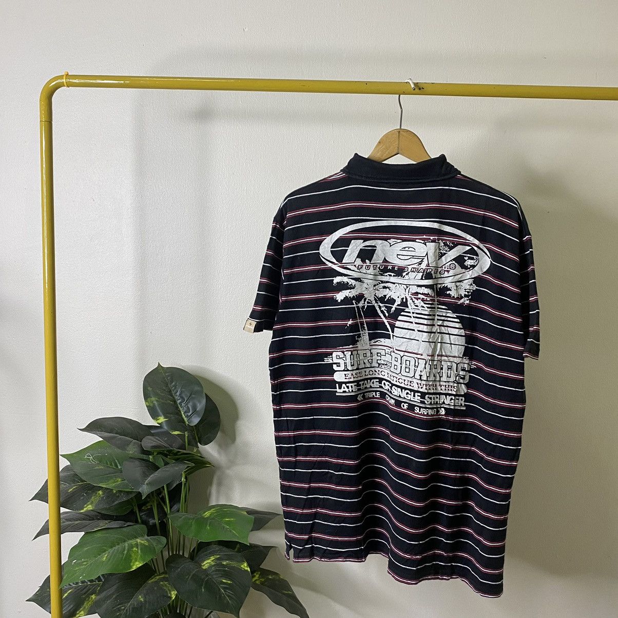 Vintage Vintage 2000s Nev Surf Stripes Polo Tee Surfing Style Size US XL / EU 56 / 4 - 1 Thumbnail