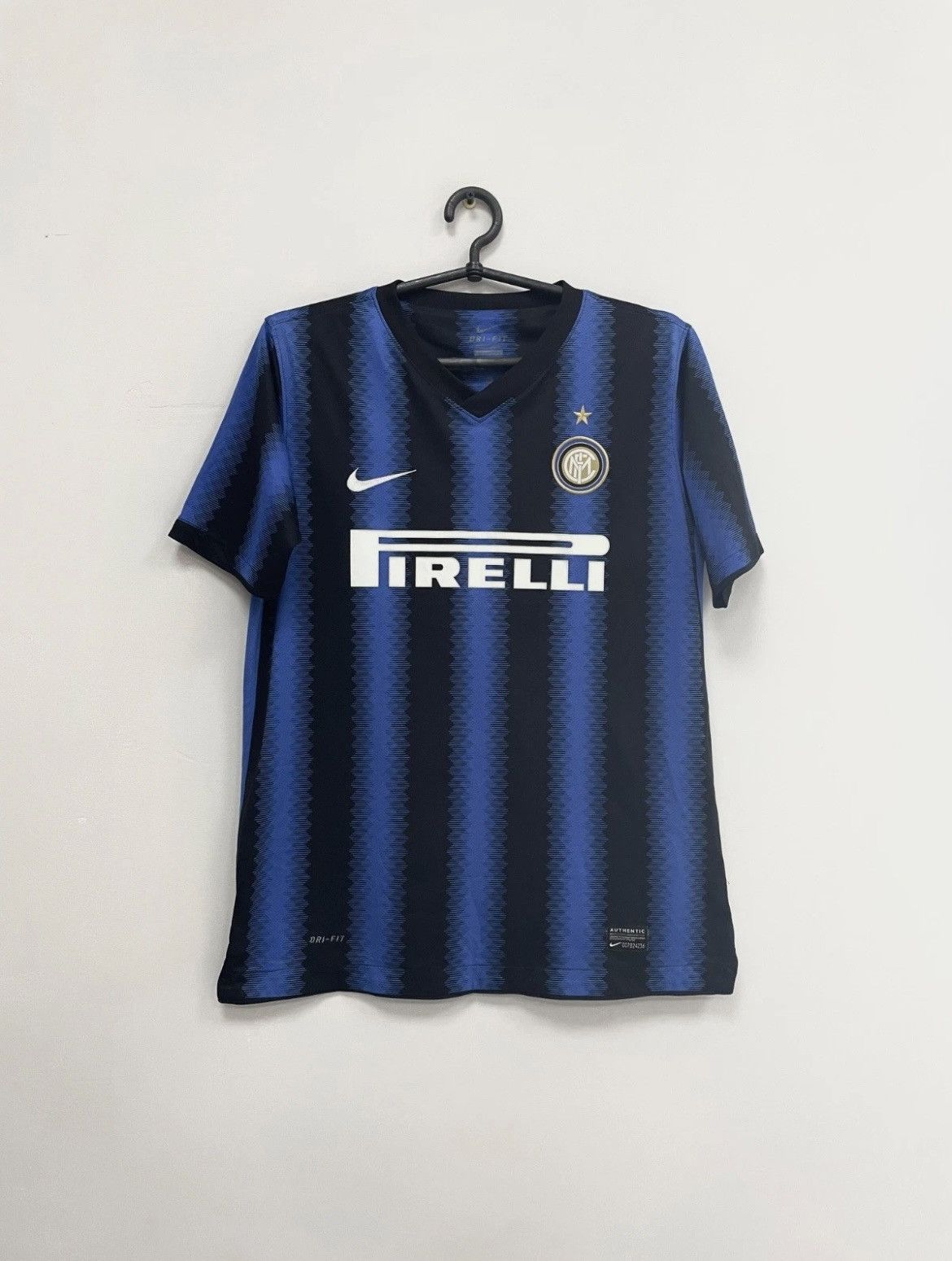 Nike Inter Milan 2010/2011 Home Football Shirt Jersey Youth Boys Size US XS / EU 42 / 0 - 1 Thumbnail