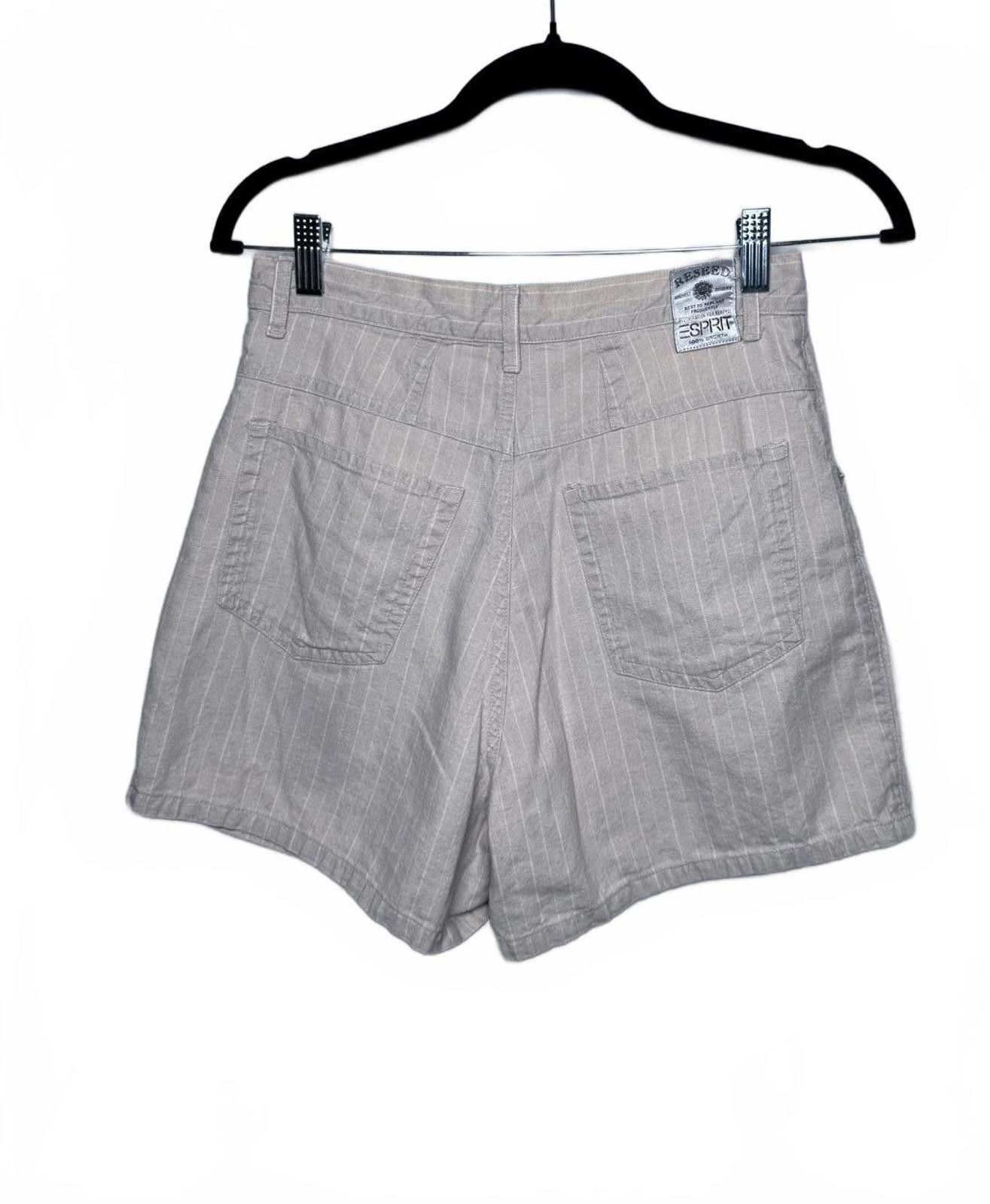 Esprit Vintage 80s 90s Esprit Women's Pinstripe Shorts Light Beige Size 32" / US 10 / IT 46 - 1 Thumbnail
