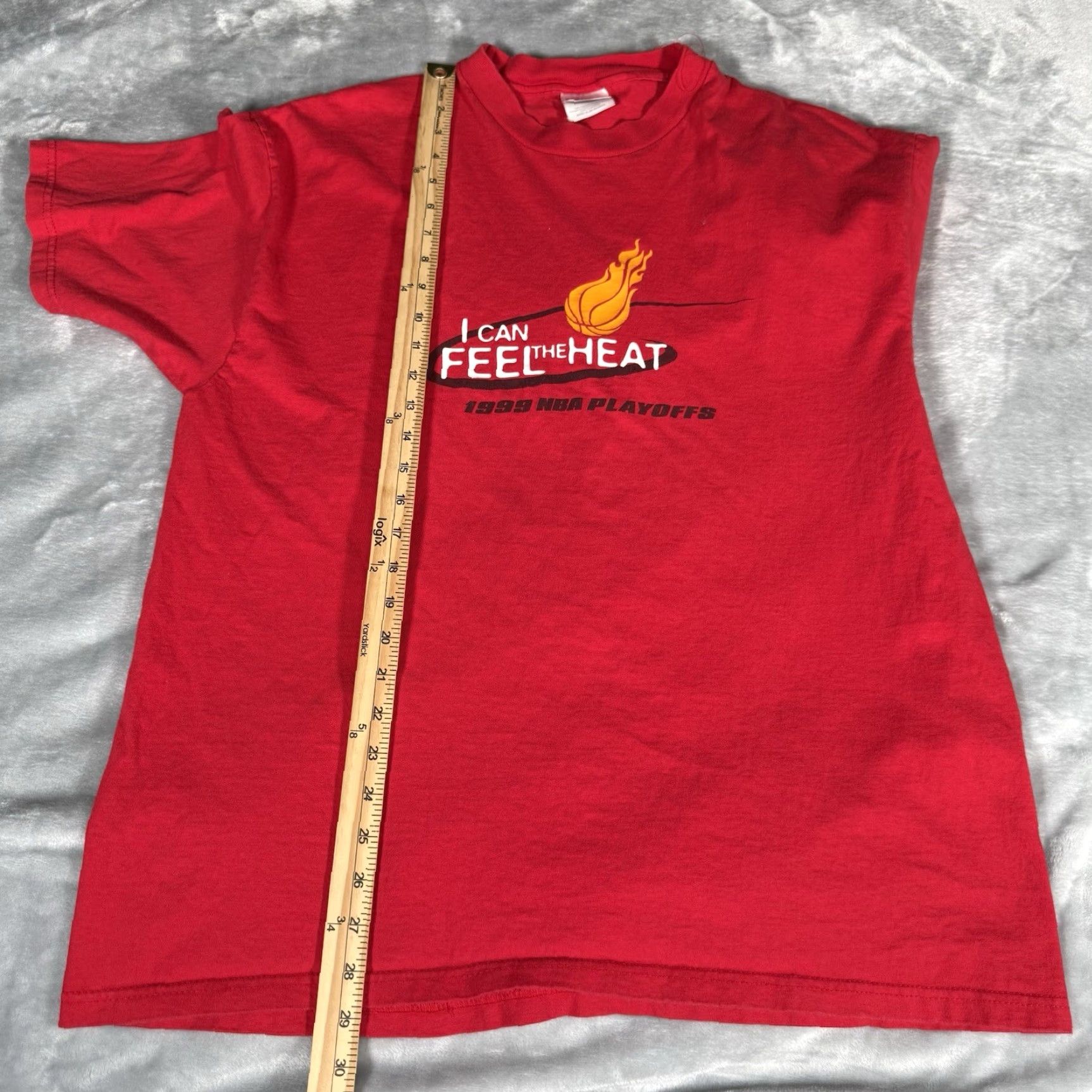 Vintage VINTAGE Miami Heat T Shirt Mens XL Red 90s 1999 Graphic Print Crew Neck Short Sleeve Cotton Logo Fade Size US XL / EU 56 / 4 - 8 Thumbnail