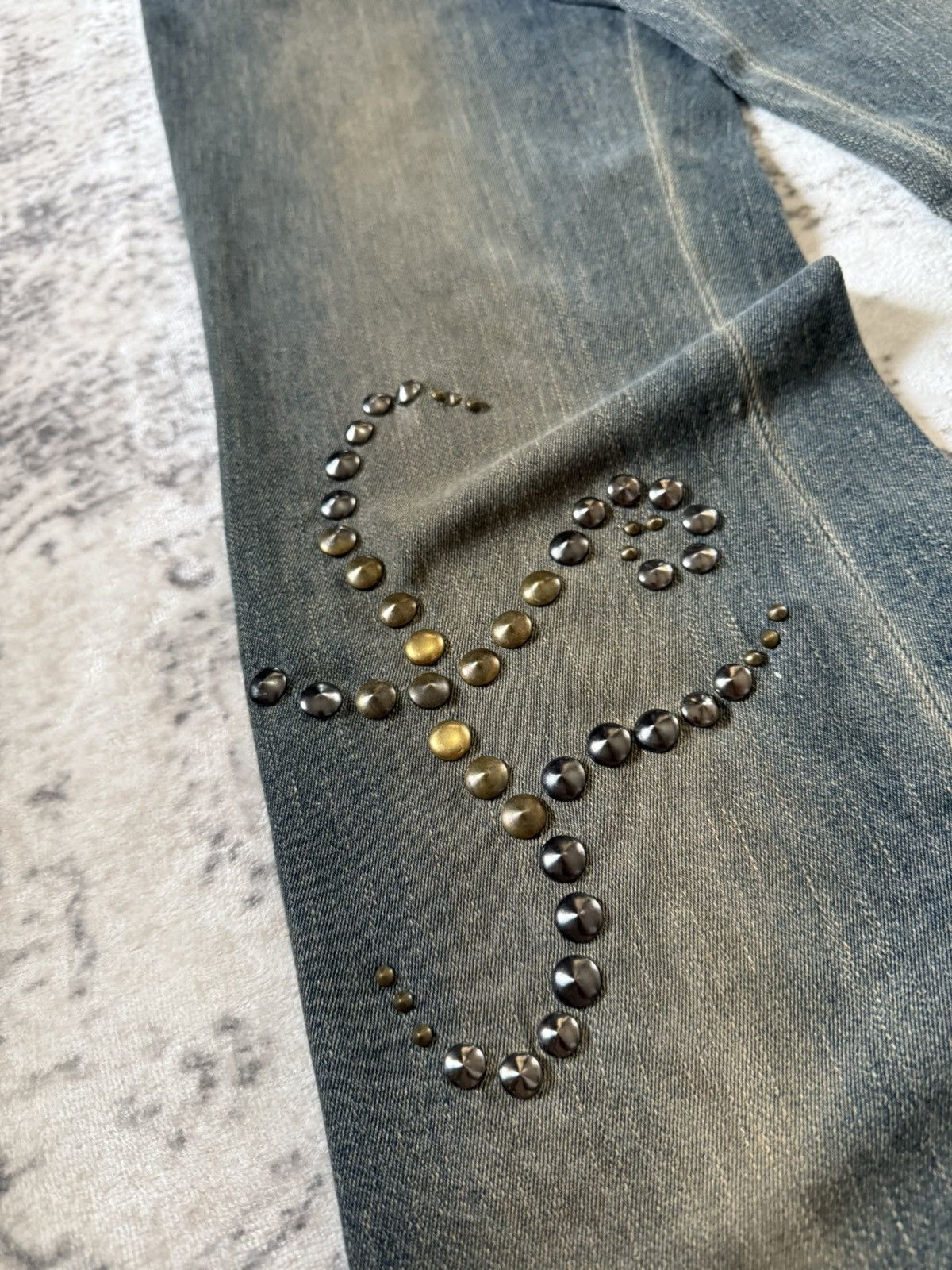 Tornado Mart Tornado Mart Artisanal Studded Tribal Mud Wash Flare Jeans Size US 29 - 8 Thumbnail