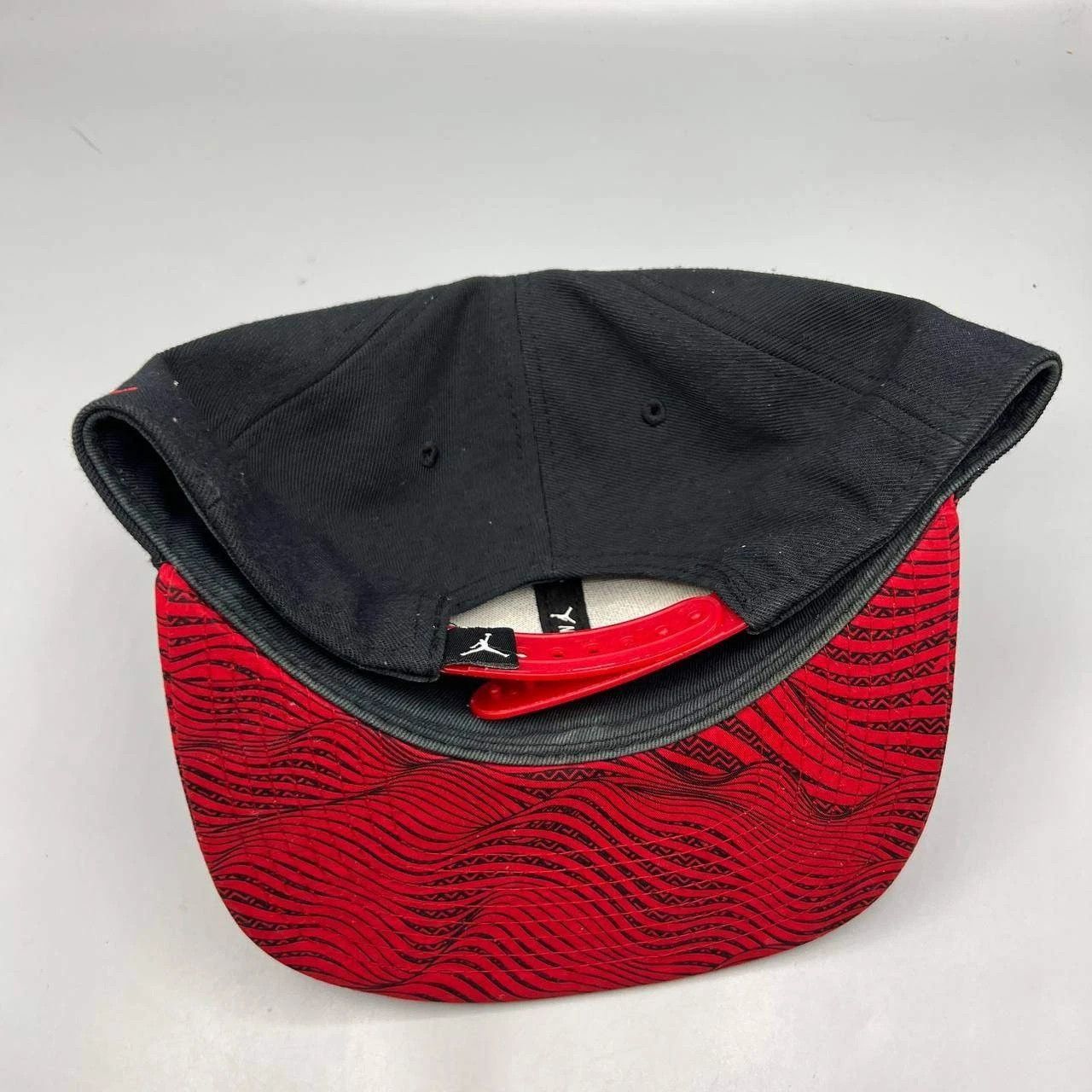 Jordan Brand Air Jordan Hat Men Red Flu Game Embroidered Snap Back Size ONE SIZE - 3 Thumbnail