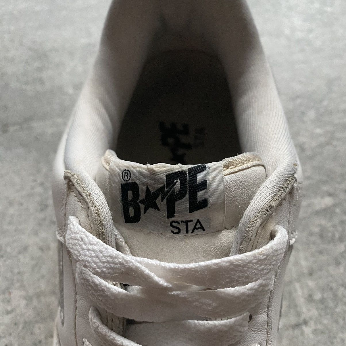 Bape × Kaws A Bathing Ape BAPE x Kaws Bapesta STA sneakers Size US 9.5 / EU 42-43 - 6 Thumbnail