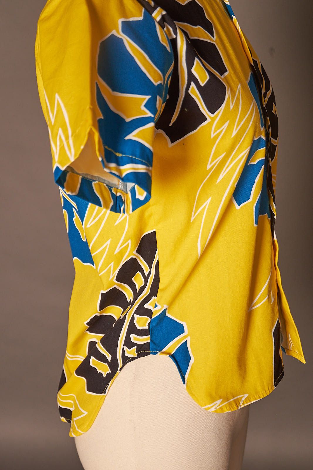 Vintage Vintage 1990s Yellow Banana Bay Hawaiian Shirt Size US XXS / EU 40 - 5 Thumbnail