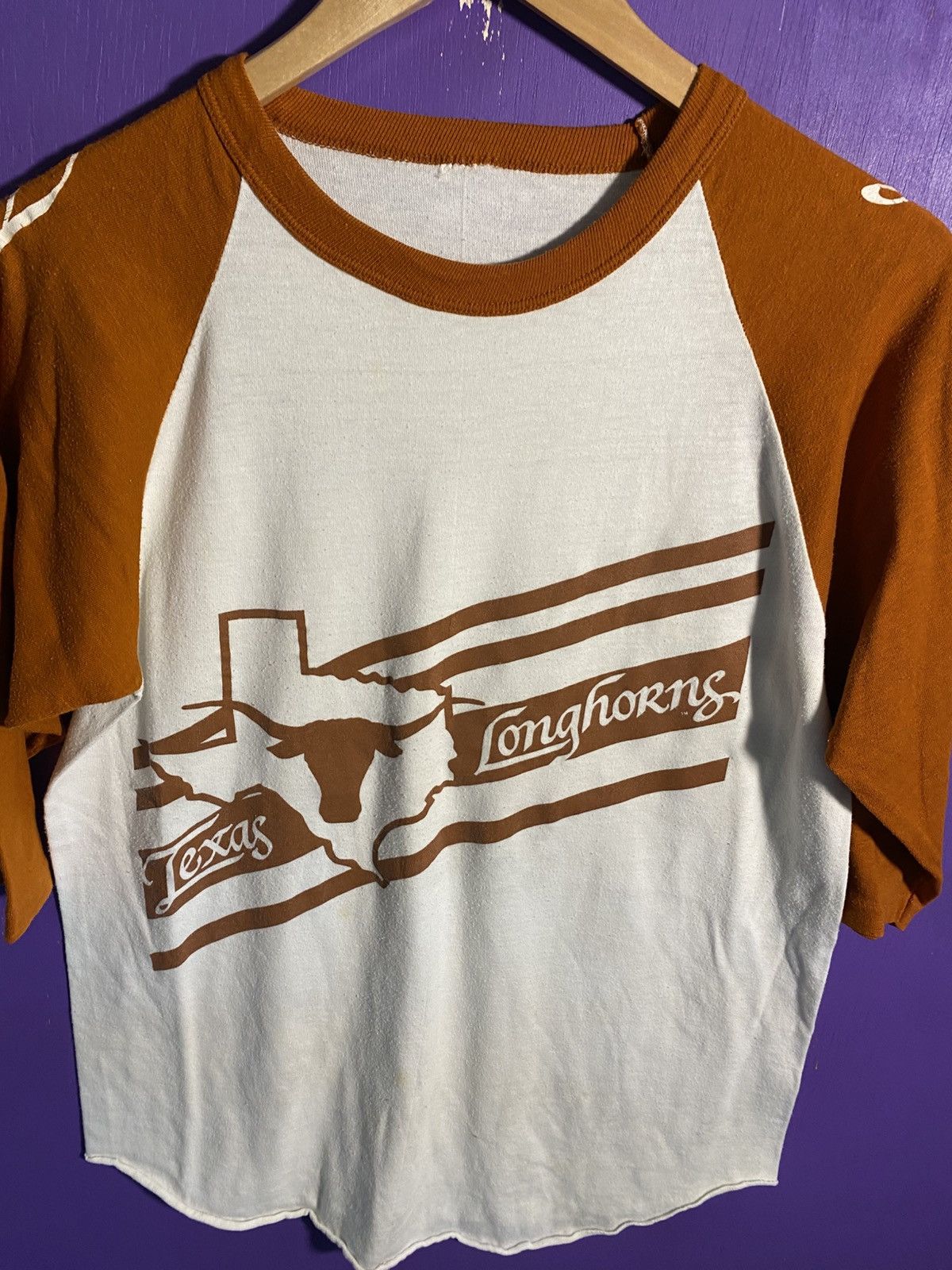 Vintage Vintage 80s Texas Longhorns raglan t-shirt Size US M / EU 48-50 / 2 - 3 Thumbnail