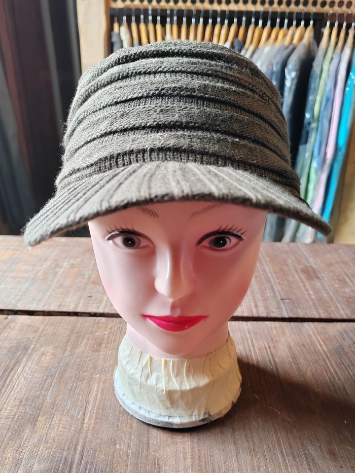 Adidas Vintage Adidas Winter Style Cap Hat Size ONE SIZE - 2 Thumbnail