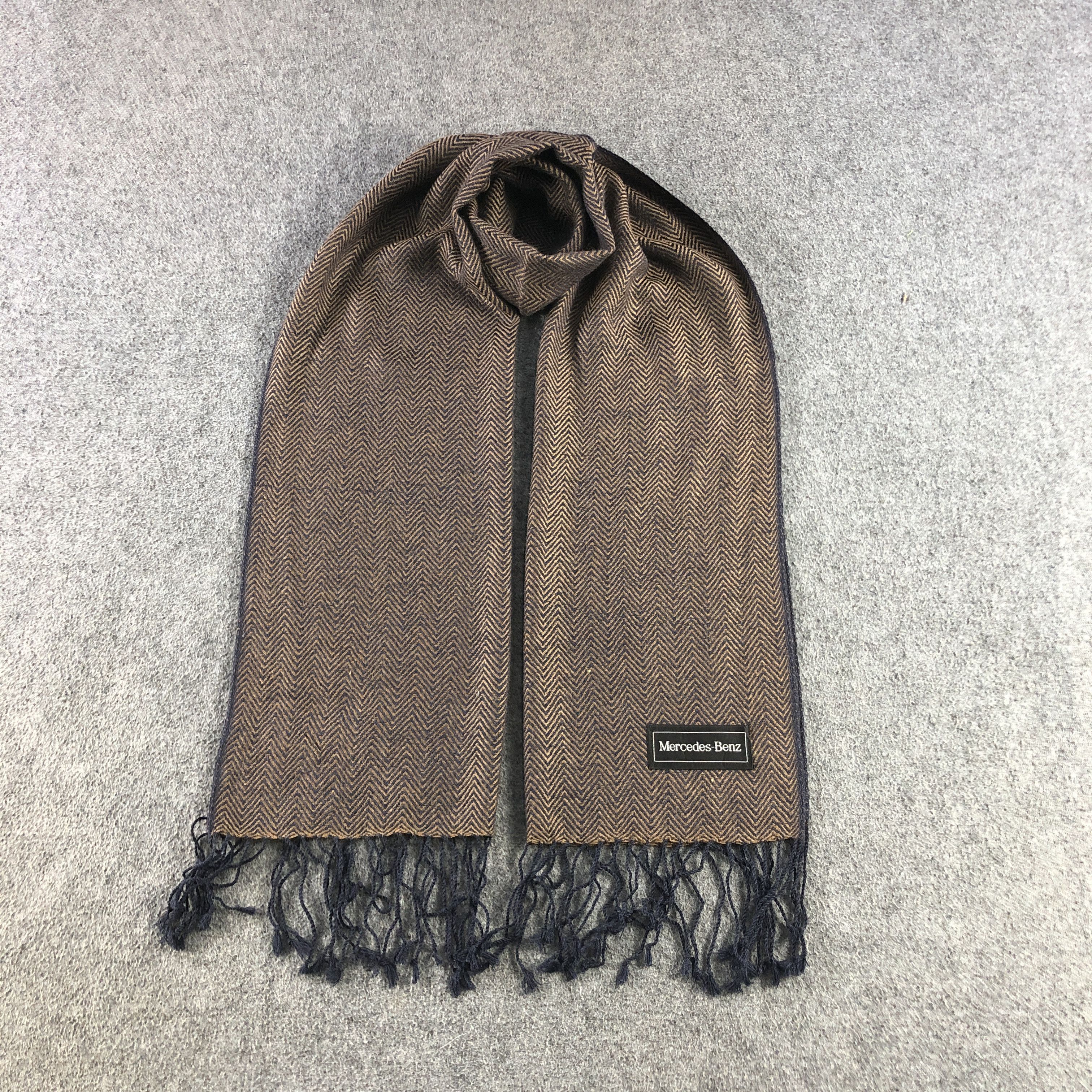Mercedes-Benz Mercedes-Benz Wool Scarf Muffler V2931 Size ONE SIZE - 1 Thumbnail