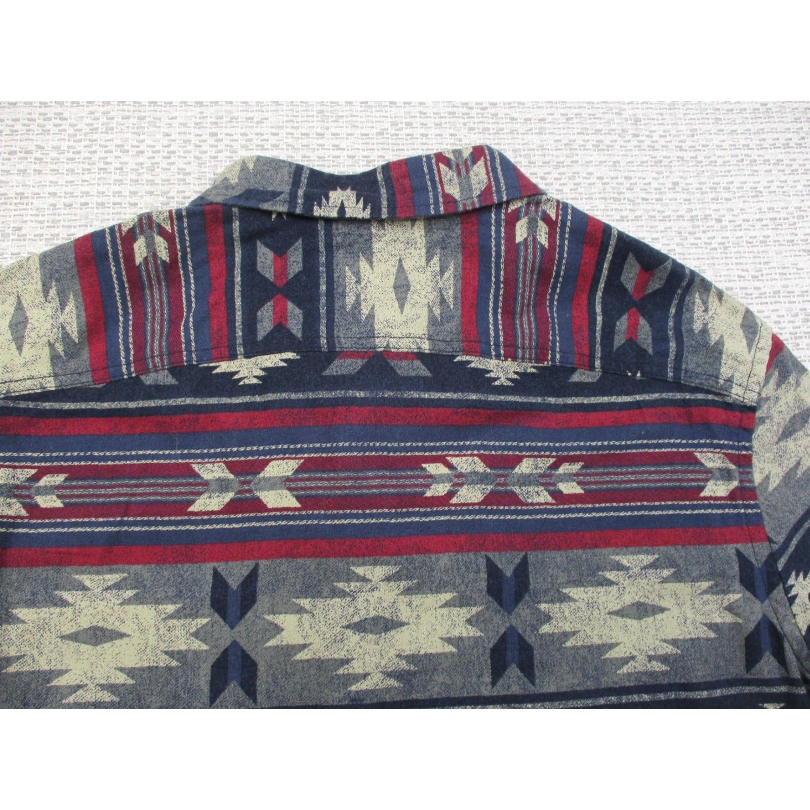 American Eagle Outfitters American Eagle Shirt Mens Large Southwest Aztec Pattern Button Up Casual Size US L / EU 52-54 / 3 - 6 Thumbnail