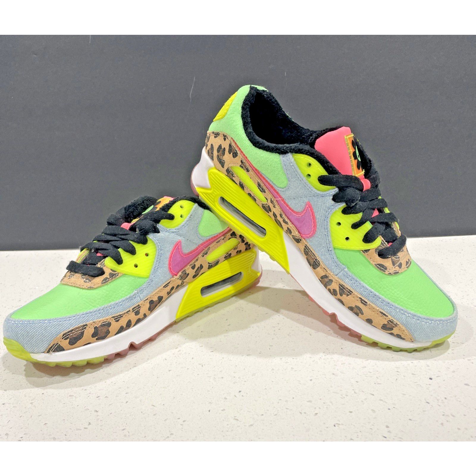 Nike Nike Air Max 90 LX Dancefloor LUX 90s Women’s 8 Pre-Owned Size US 8 / IT 38 - 1 Thumbnail
