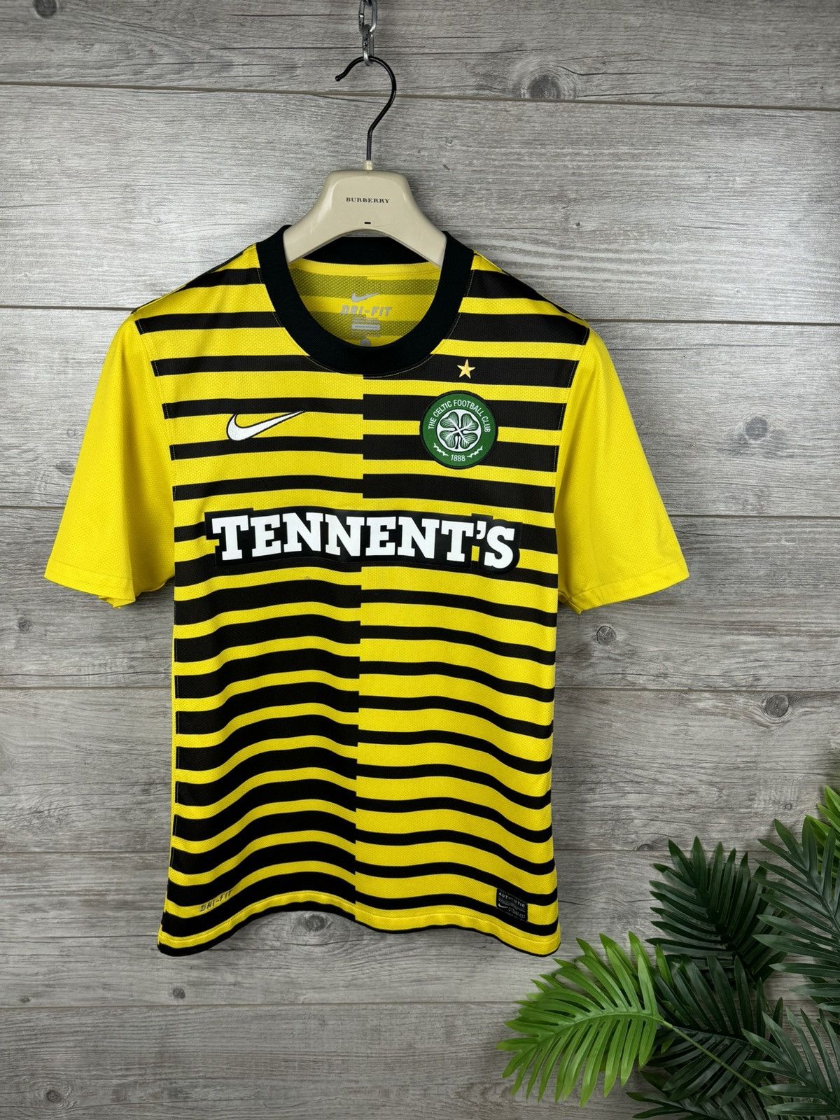 Nike × Vintage CELTIC Vintage NIKE Shirt 2011/12 Scottish FOOTBALL Size S Size US S / EU 44-46 / 1 - 2 Thumbnail