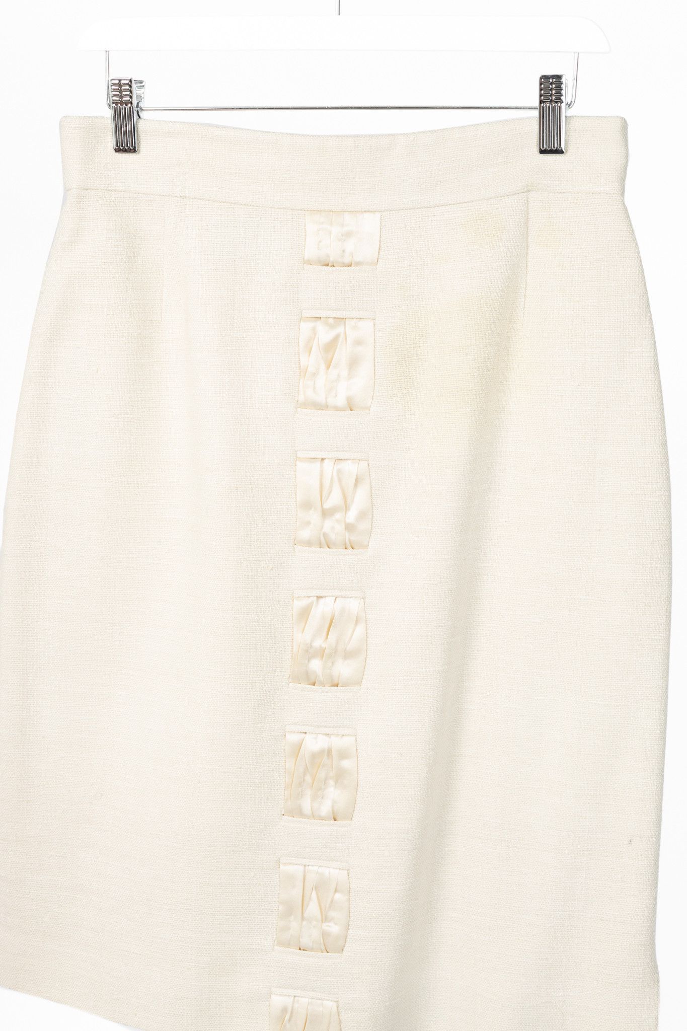 Akris Akris Cream Silk Decorative-Satin Pencil Skirt Size 30" / US 8 / IT 44 - 3 Thumbnail