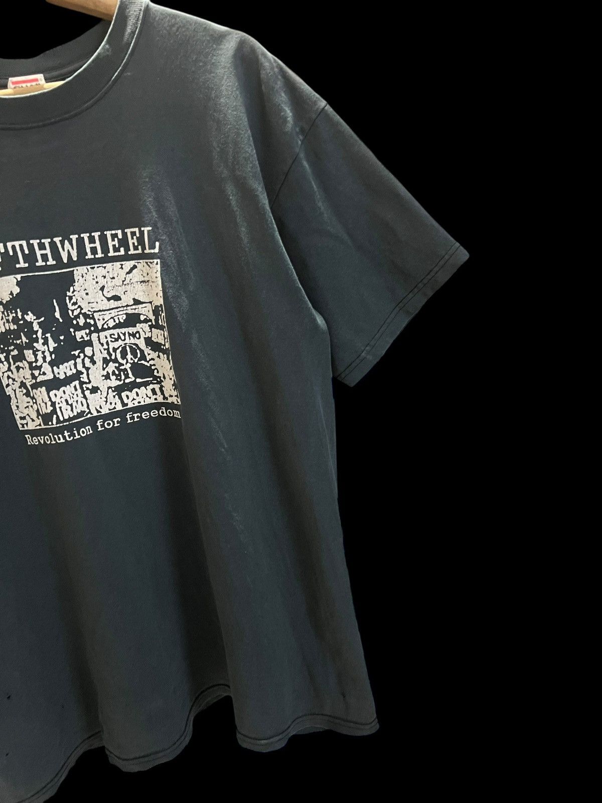 Anvil × Vintage 💥Rare💥Fifthwheel Revolution For Freedom Tee Size US M / EU 48-50 / 2 - 4 Thumbnail