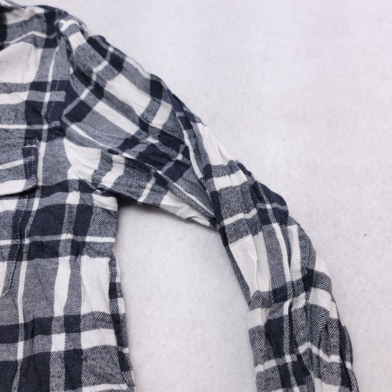 Old Navy Old Navy Tartan Flannel Button Up Shirt Mens Size S White Size US S / EU 44-46 / 1 - 5 Thumbnail