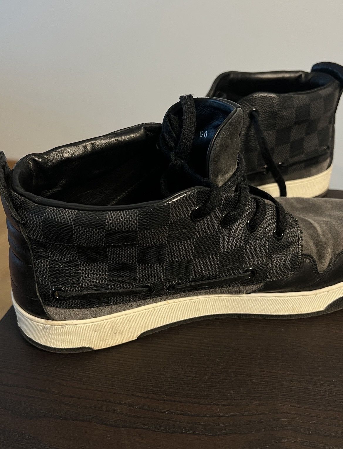 Louis Vuitton Louis Vuitton Propeller Sneakers Size US 9 / EU 42 - 8 Thumbnail