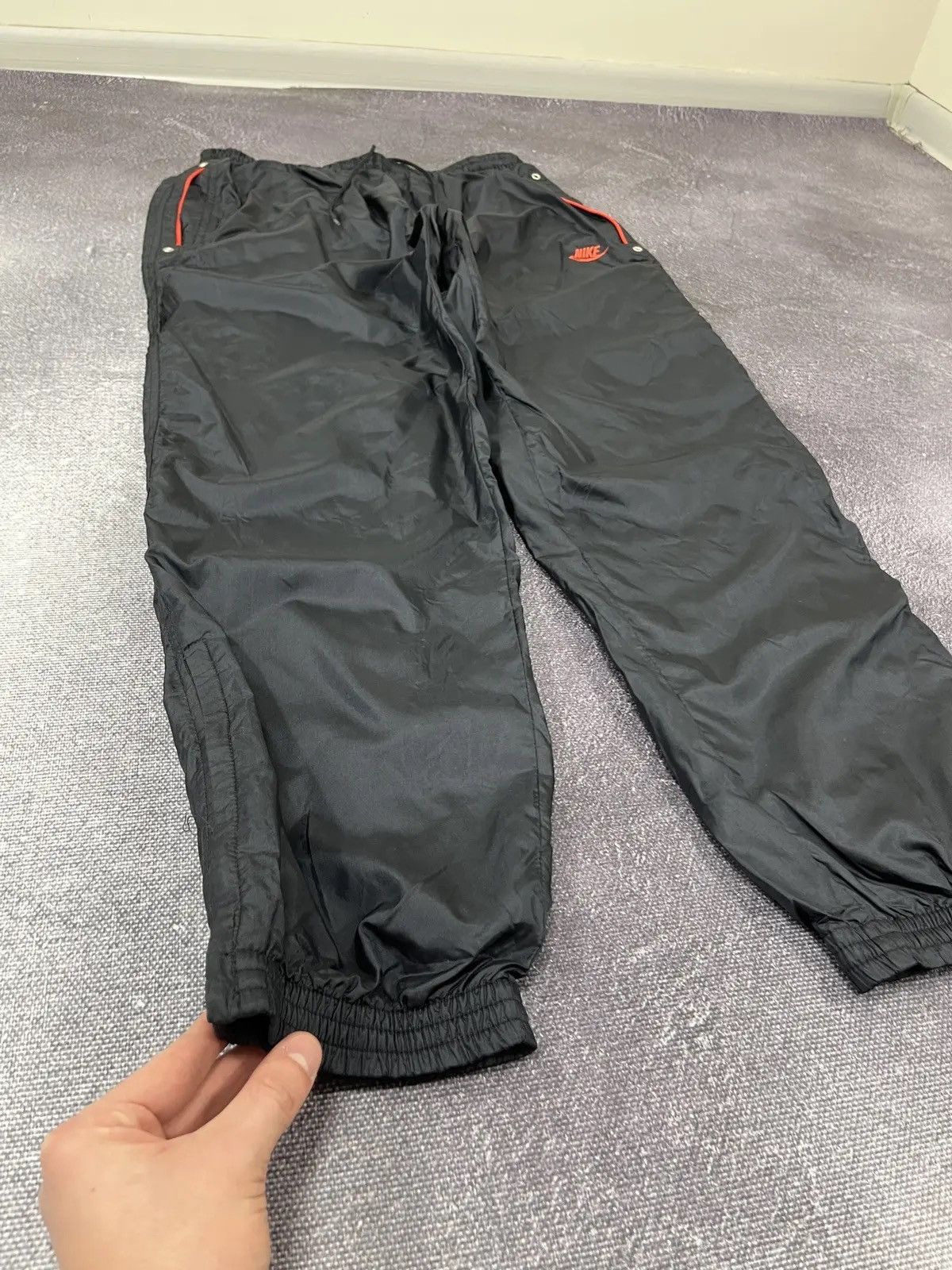 Nike × Vintage Vintage 90s Nike Swoosh Retro Hype Black Nylon Track Pants Size US 32 / EU 48 - 3 Thumbnail
