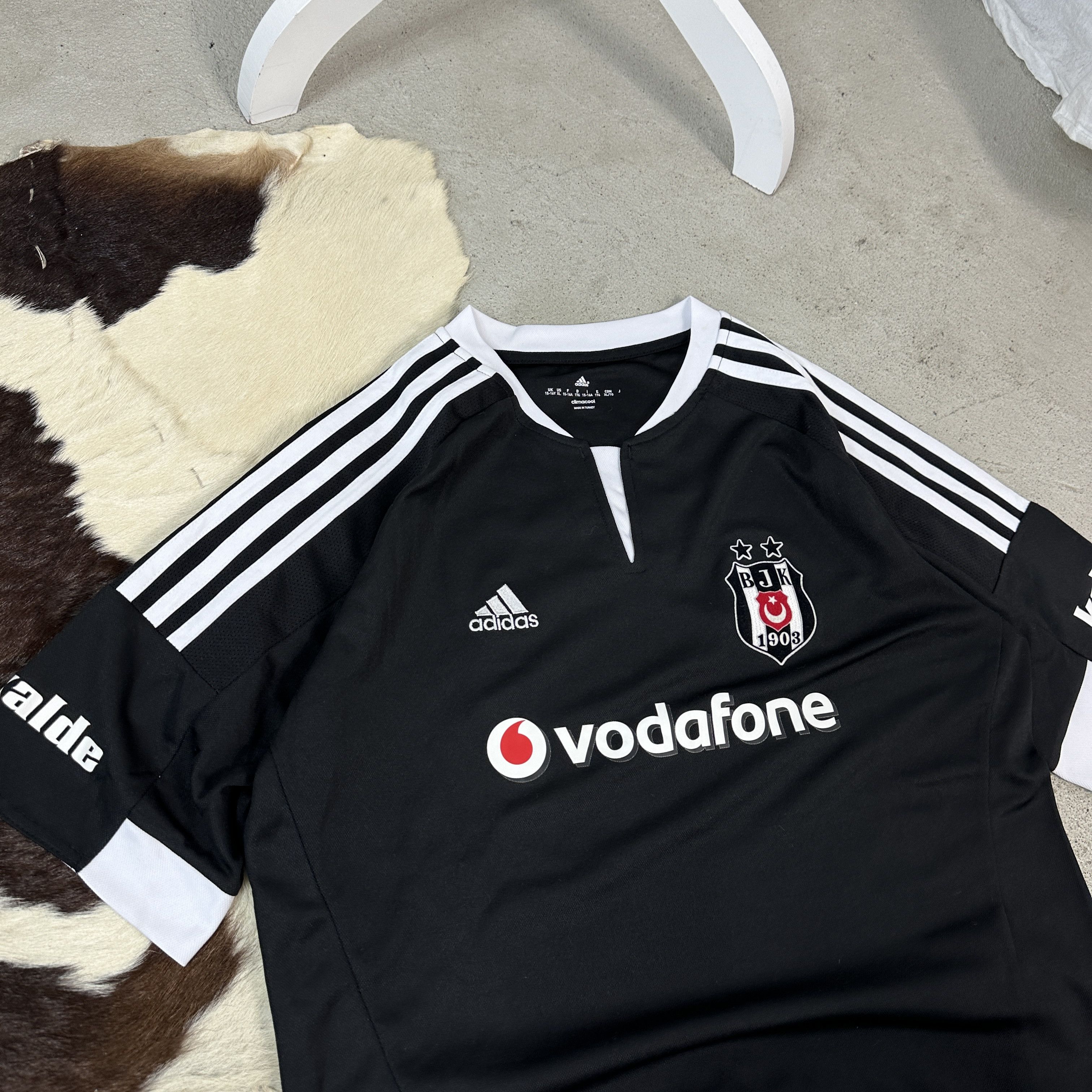 Adidas × Vintage Jersey Adidas Besiktas 15/16 3rd Size US S / EU 44-46 / 1 - 3 Thumbnail
