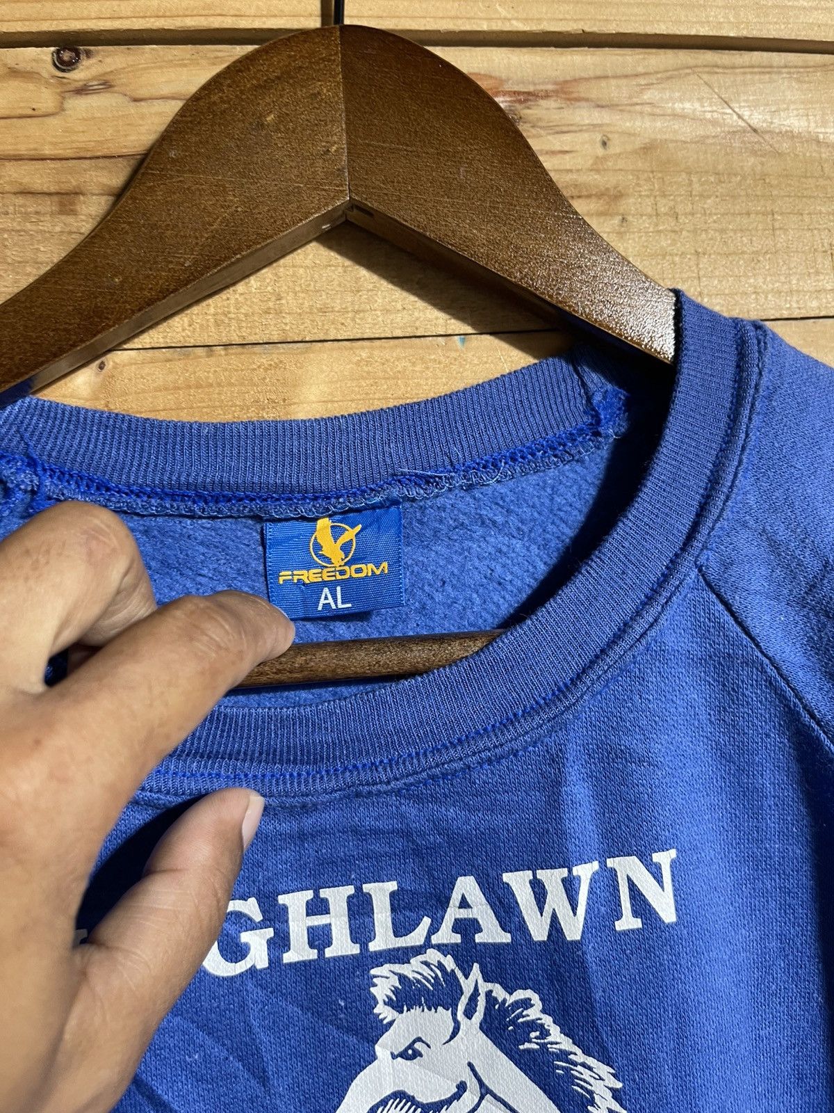 Vintage Vintage 90s highlawn elementary school sweatshirt Size US L / EU 52-54 / 3 - 4 Thumbnail