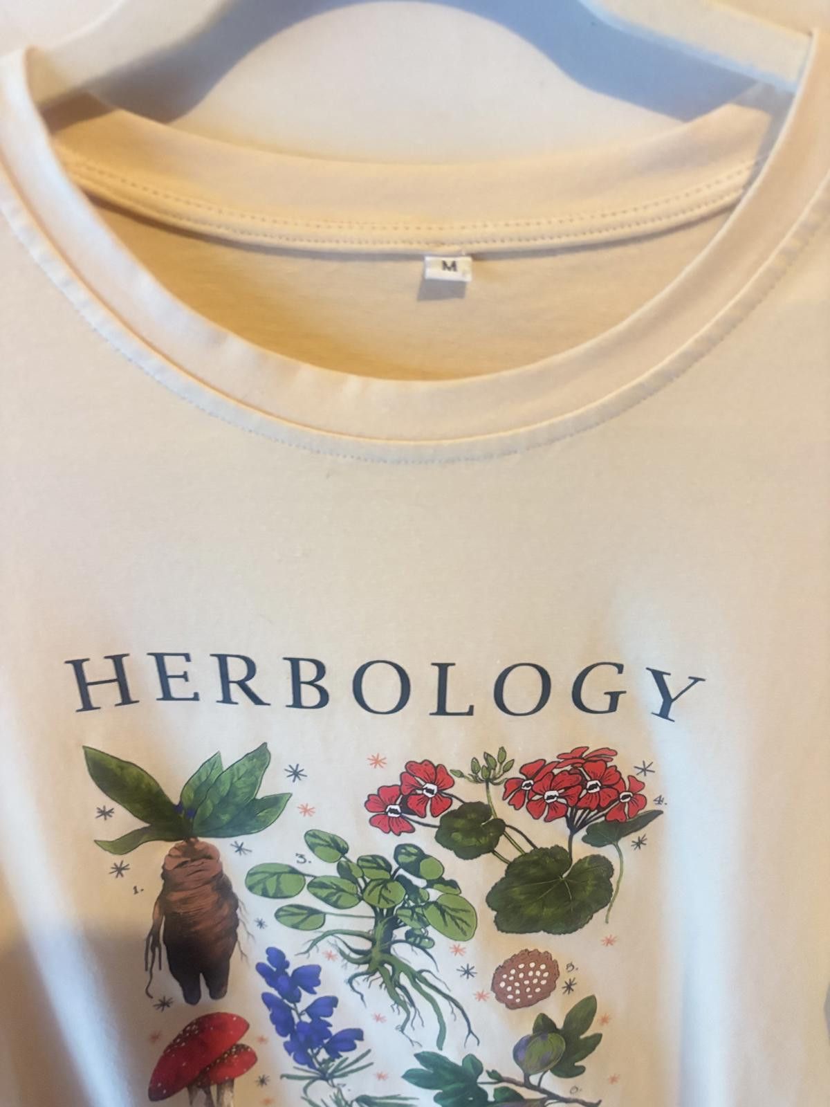 Unknown London Herbology Themed Graphic T-Shirt, Medium Size M / US 6-8 / IT 42-44 - 3 Thumbnail