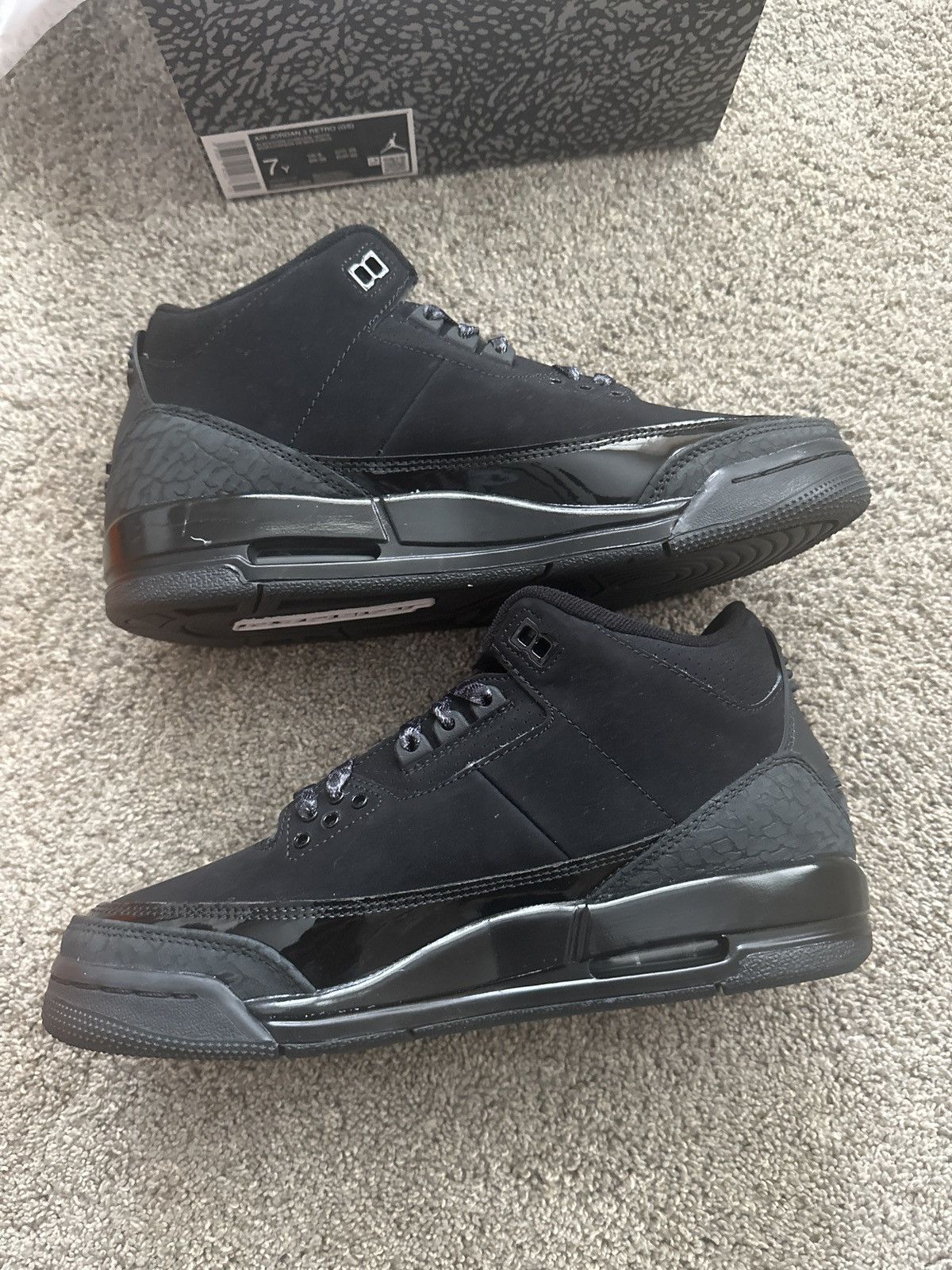 Black cat 3s