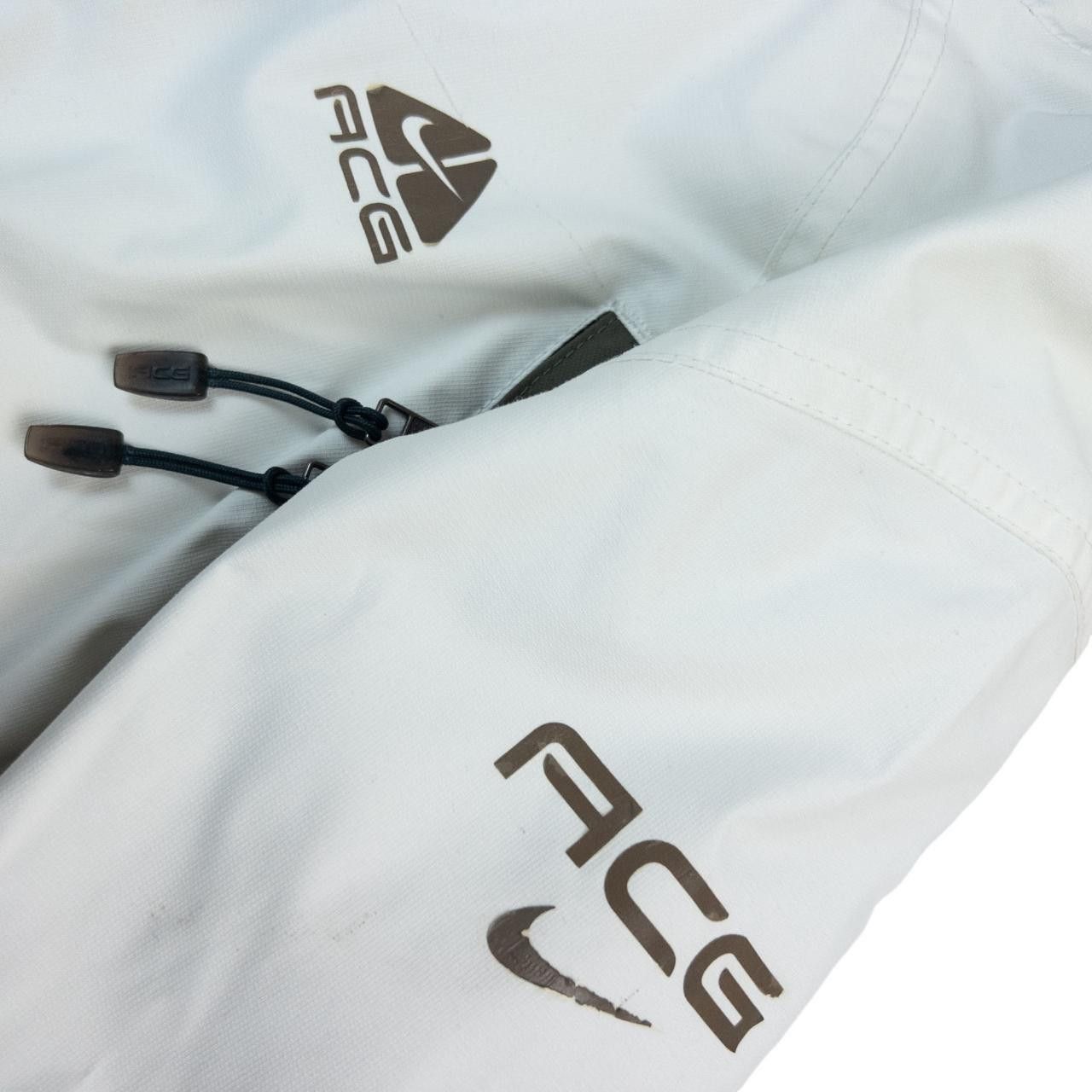 Nike ACG Vintage Nike ACG Zip Up Jacket Women's Size S Size S / US 4 / IT 40 - 5 Thumbnail