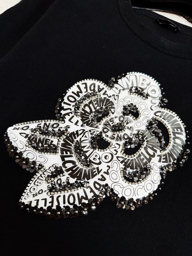 Chanel Chanel 23K Camellia Embroidered Short Sleeve Top Size M / US 6-8 / IT 42-44 - 4 Thumbnail
