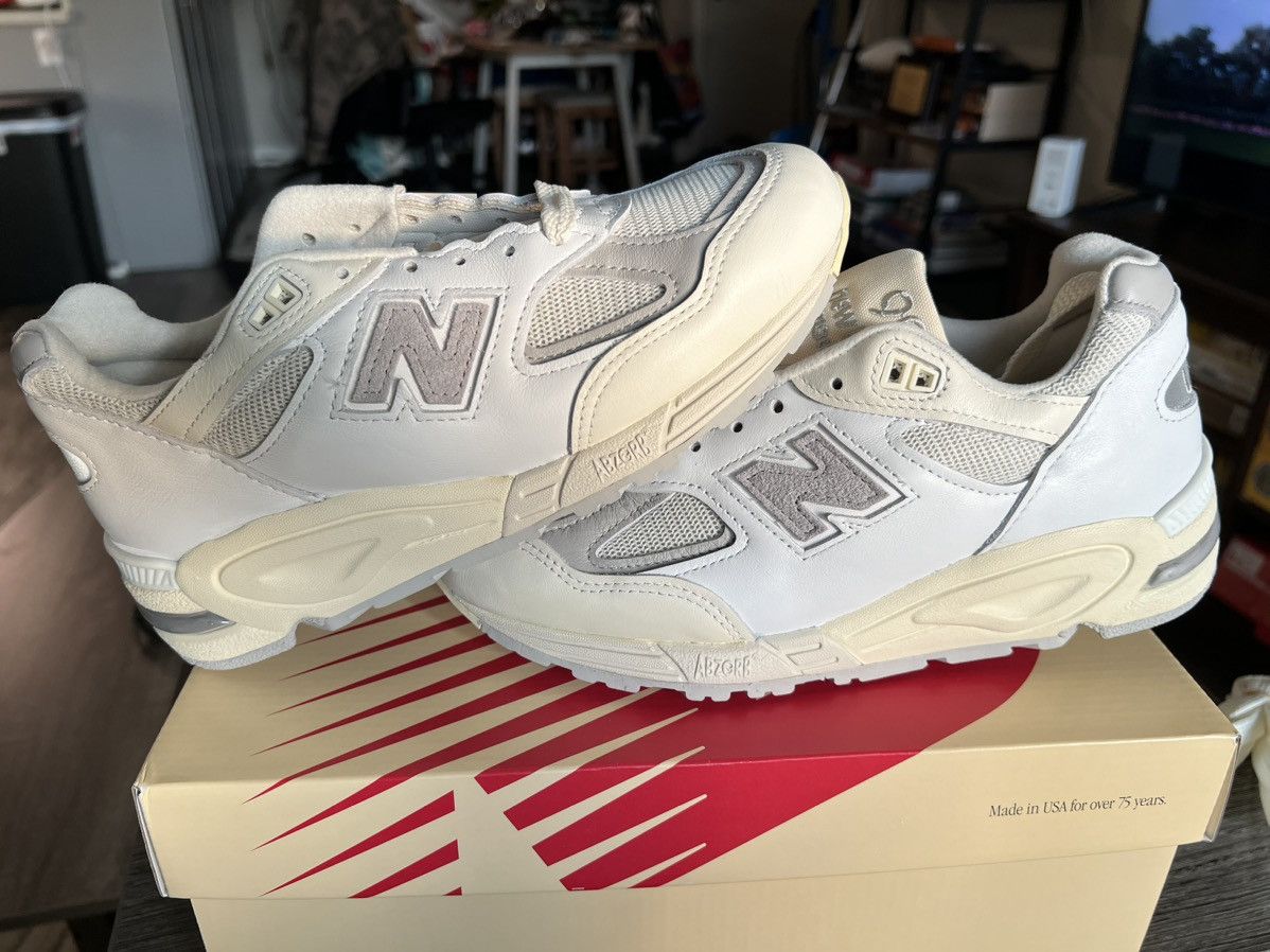 image of Size 5.5 New Balance 990V2 Miusa Teddy Santis Sea Salt Shoes in White, Men's