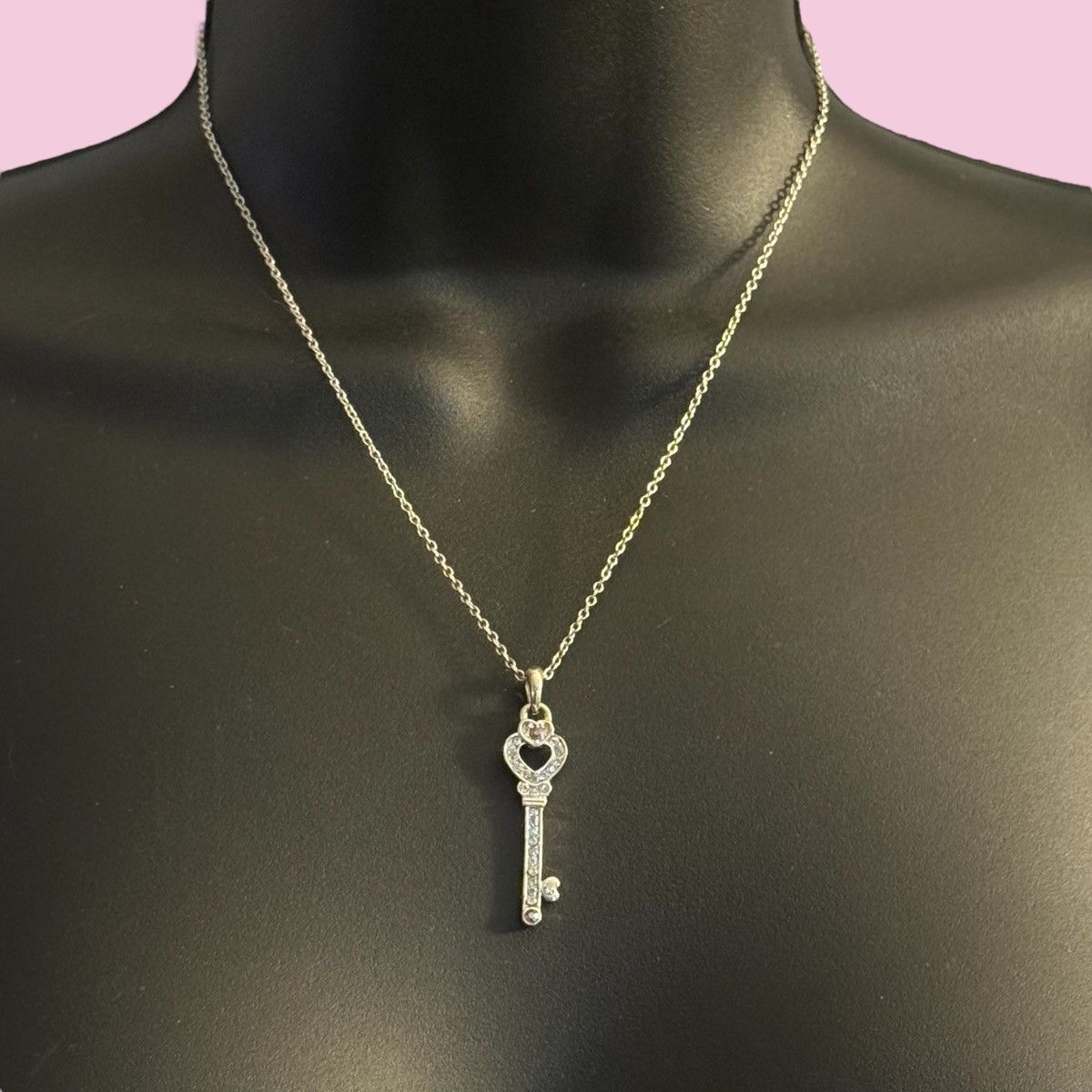 Other Silver tone rhinestone skeleton key pendant necklace Size ONE SIZE - 1 Thumbnail