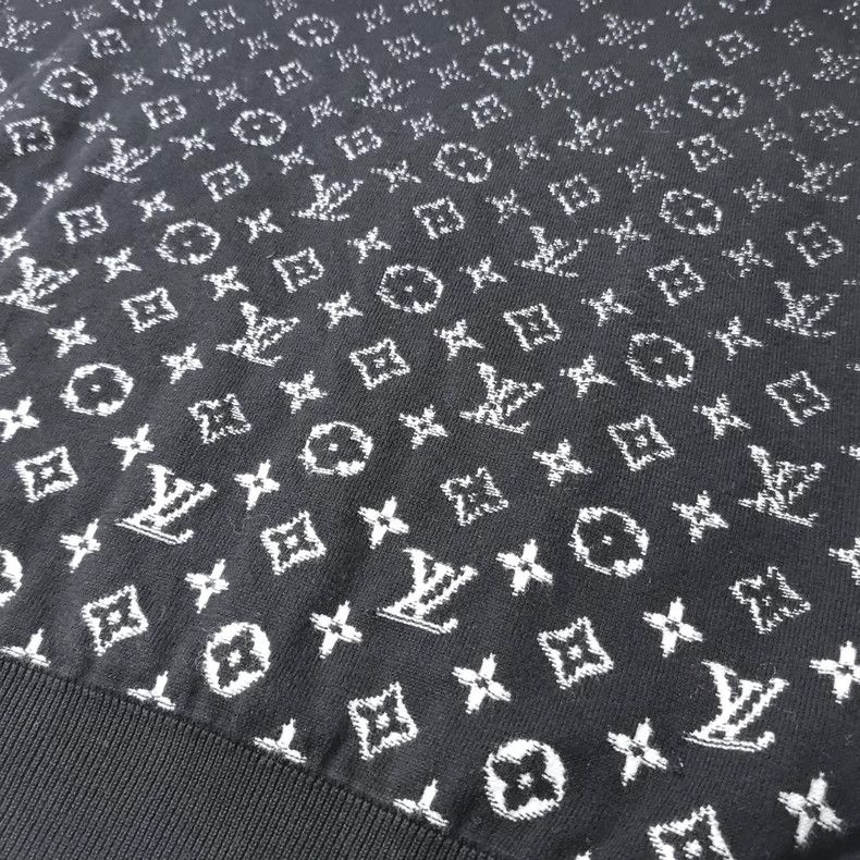 Louis Vuitton Louis Vuitton Classic Printed Ombré Crew Neck Casual Long-S Size US M / EU 48-50 / 2 - 4 Thumbnail