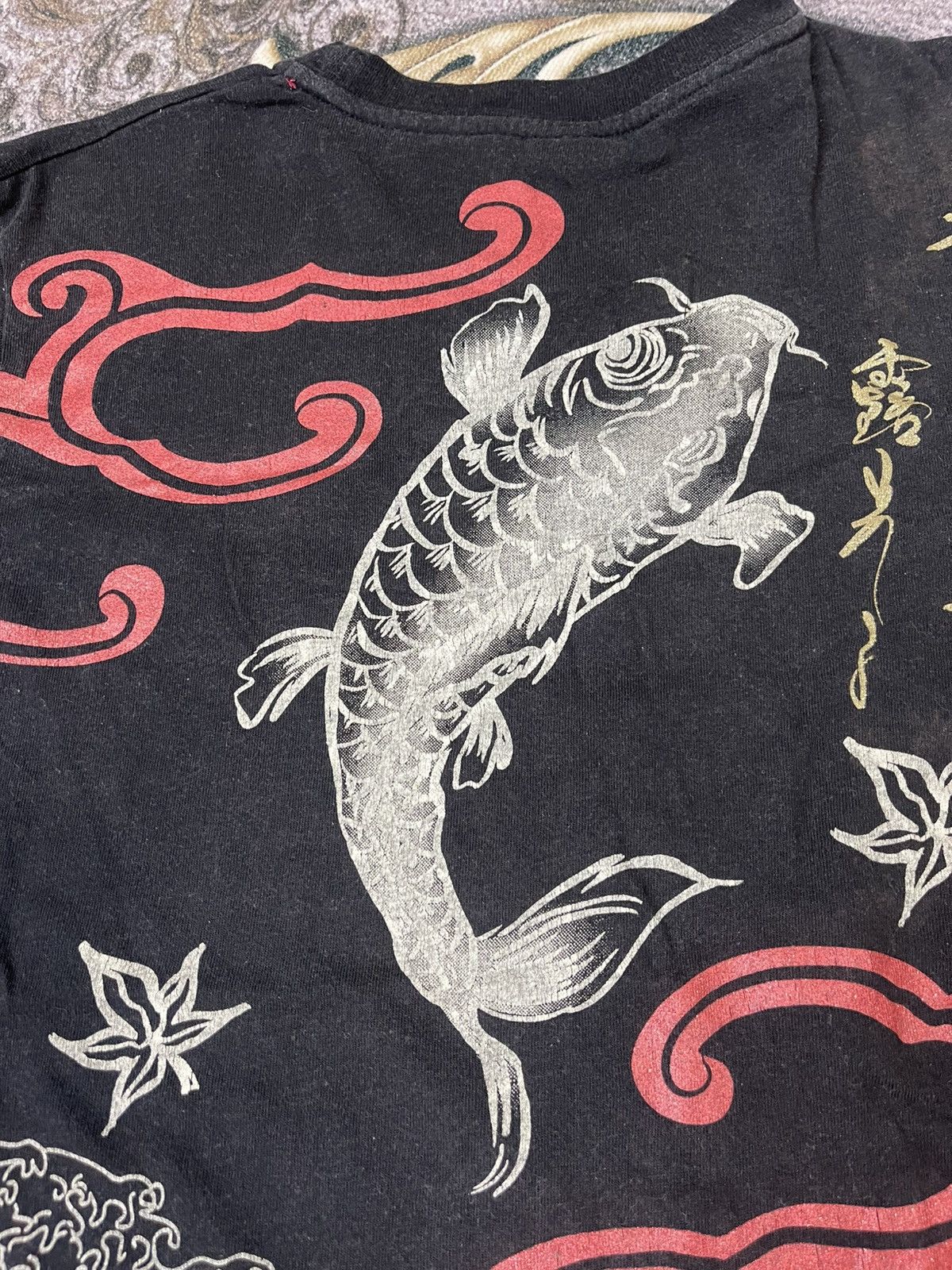 Japanese Brand Vintage Space Opera Koi Fish Tshirt Streetwear Size US M / EU 48-50 / 2 - 10 Thumbnail