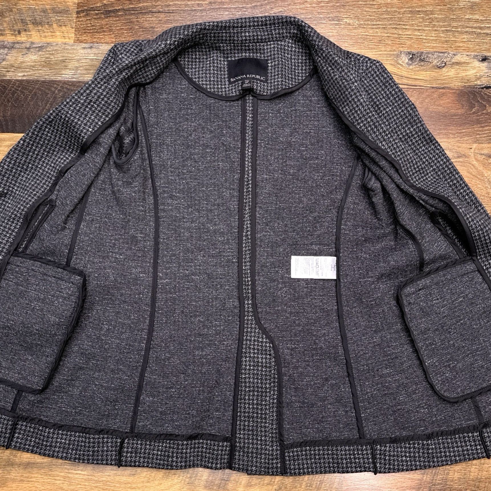 Banana Republic Banana Republic Two Button Blazer Womens 2 Petite Black Houndstooth Size XS / US 0-2 / IT 36-38 - 3 Thumbnail