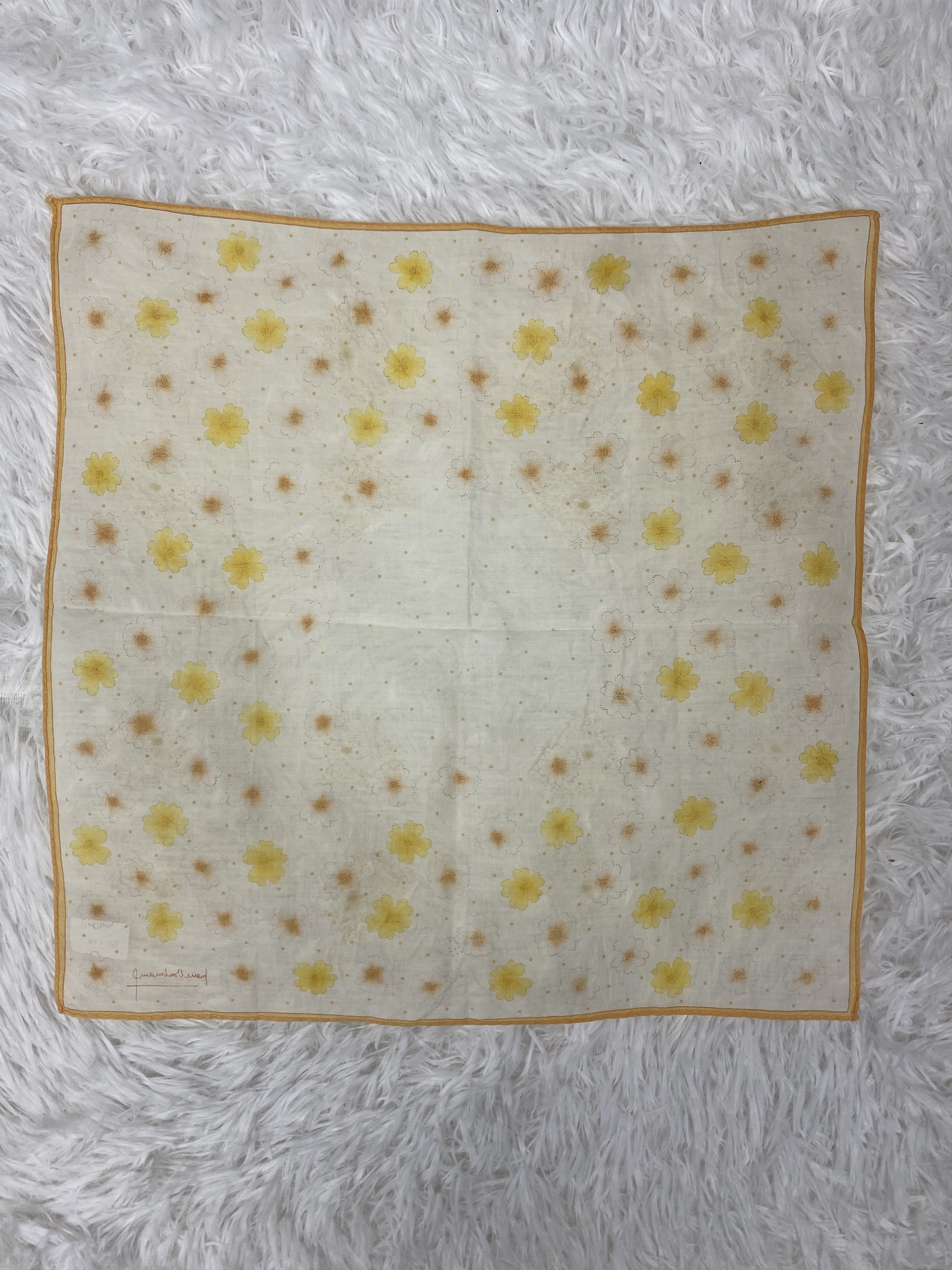 Pierre Balmain × Vintage Vintage Pierre Balmain Handkerchief Neckerchief PH0741 Size ONE SIZE - 4 Thumbnail