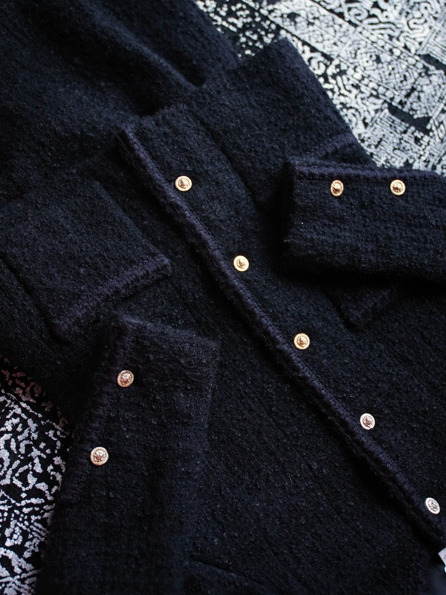 Chanel Chanel 1970s Black & Gold Lion Logo Wool Tweed Set Size M / US 6-8 / IT 42-44 - 7 Thumbnail