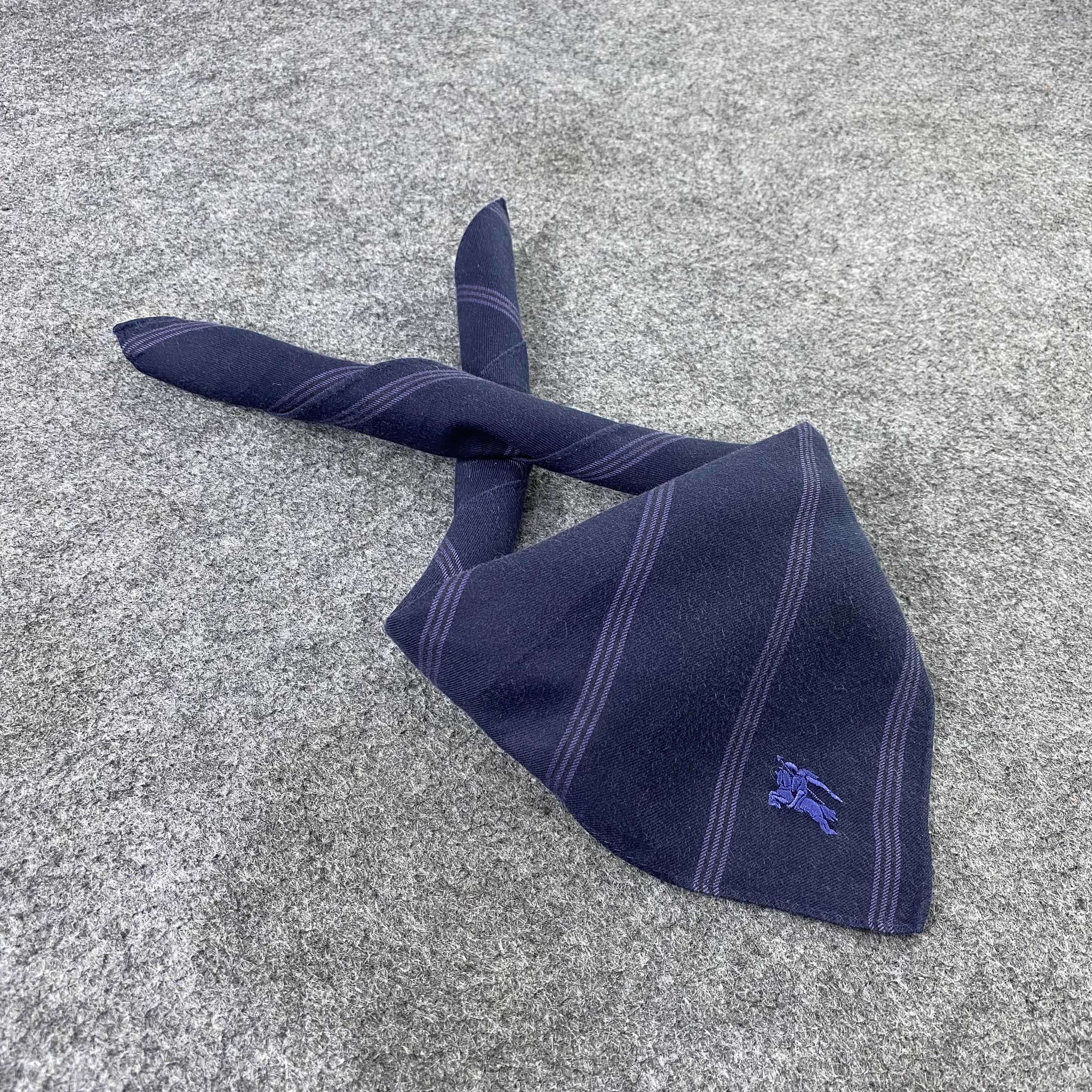 Burberry Burberry Handkerchief / Bandana / Neckerchief-B1143 Size ONE SIZE - 1 Thumbnail